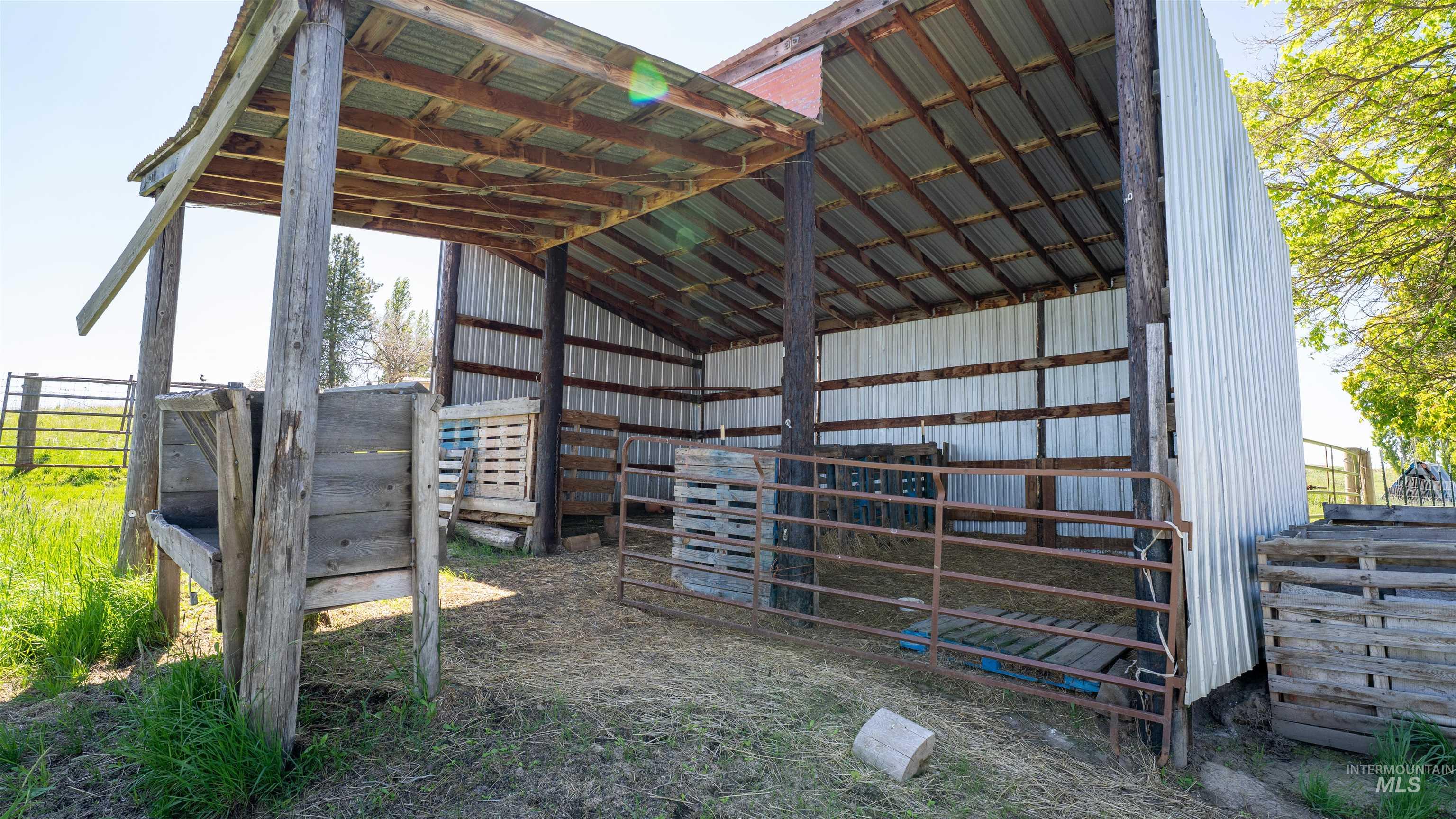 33818 North Rd, Kendrick, Idaho 83537, 5 Bedrooms, 2 Bathrooms, Residential For Sale, Price $445,000, 98946048