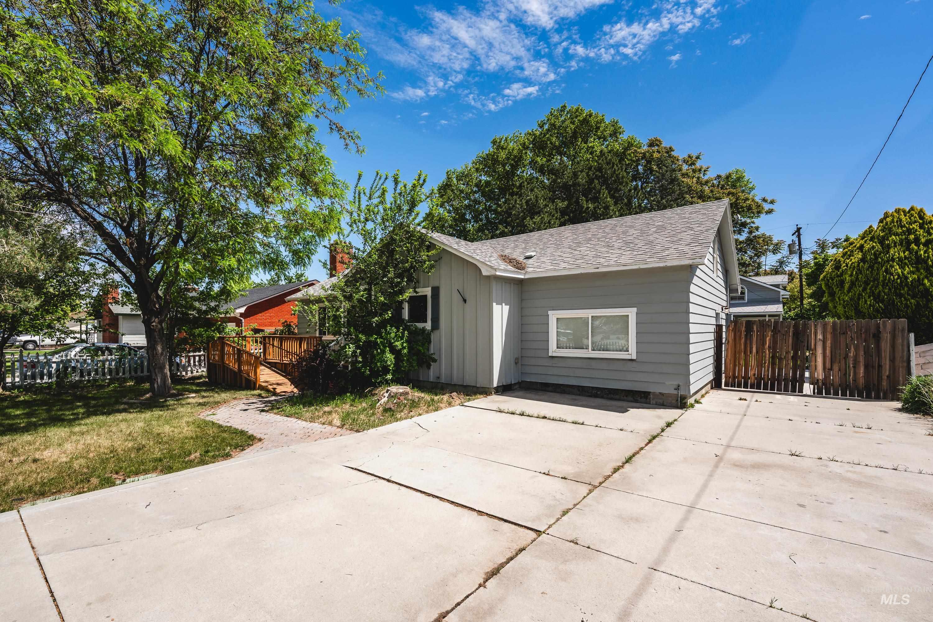 1606 NW 2nd Street, Meridian, Idaho 83642, 4 Bedrooms, 2 Bathrooms, Residential For Sale, Price $430,000, 98946050