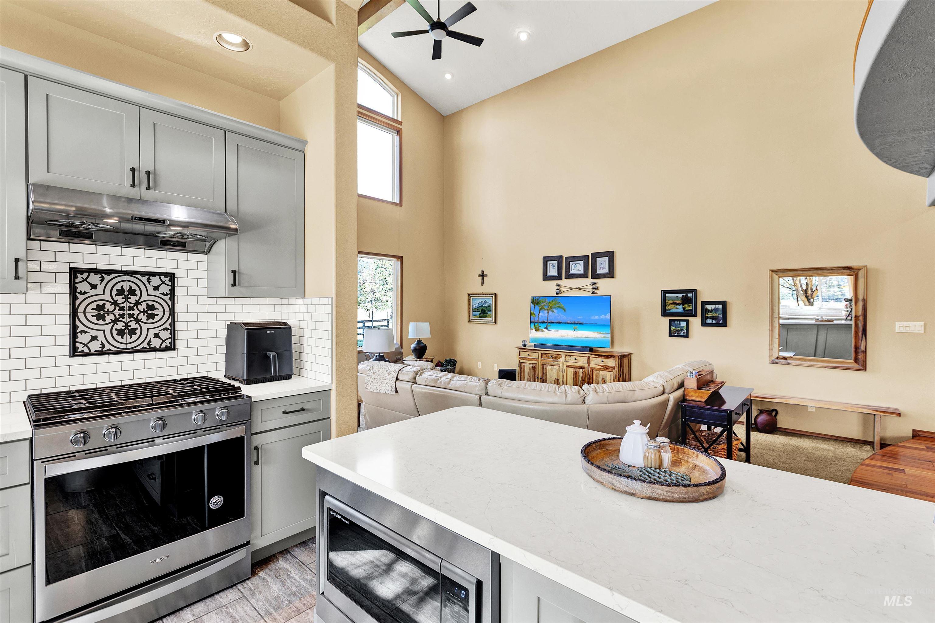 15 Skyline Lane, Garden Valley, Idaho 83622, 3 Bedrooms, 3 Bathrooms, Residential For Sale, Price $995,000, 98946053