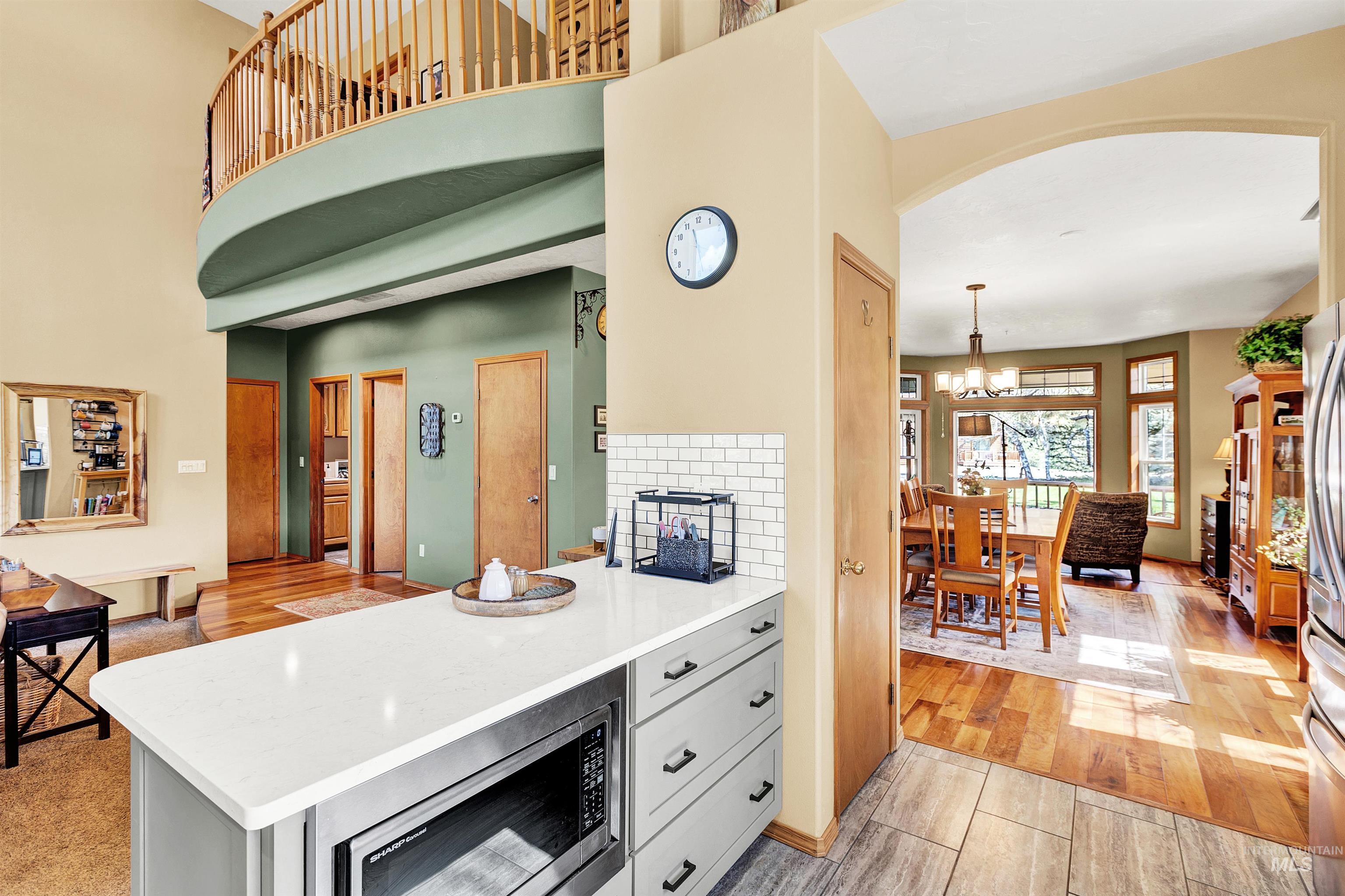 15 Skyline Lane, Garden Valley, Idaho 83622, 3 Bedrooms, 3 Bathrooms, Residential For Sale, Price $995,000, 98946053