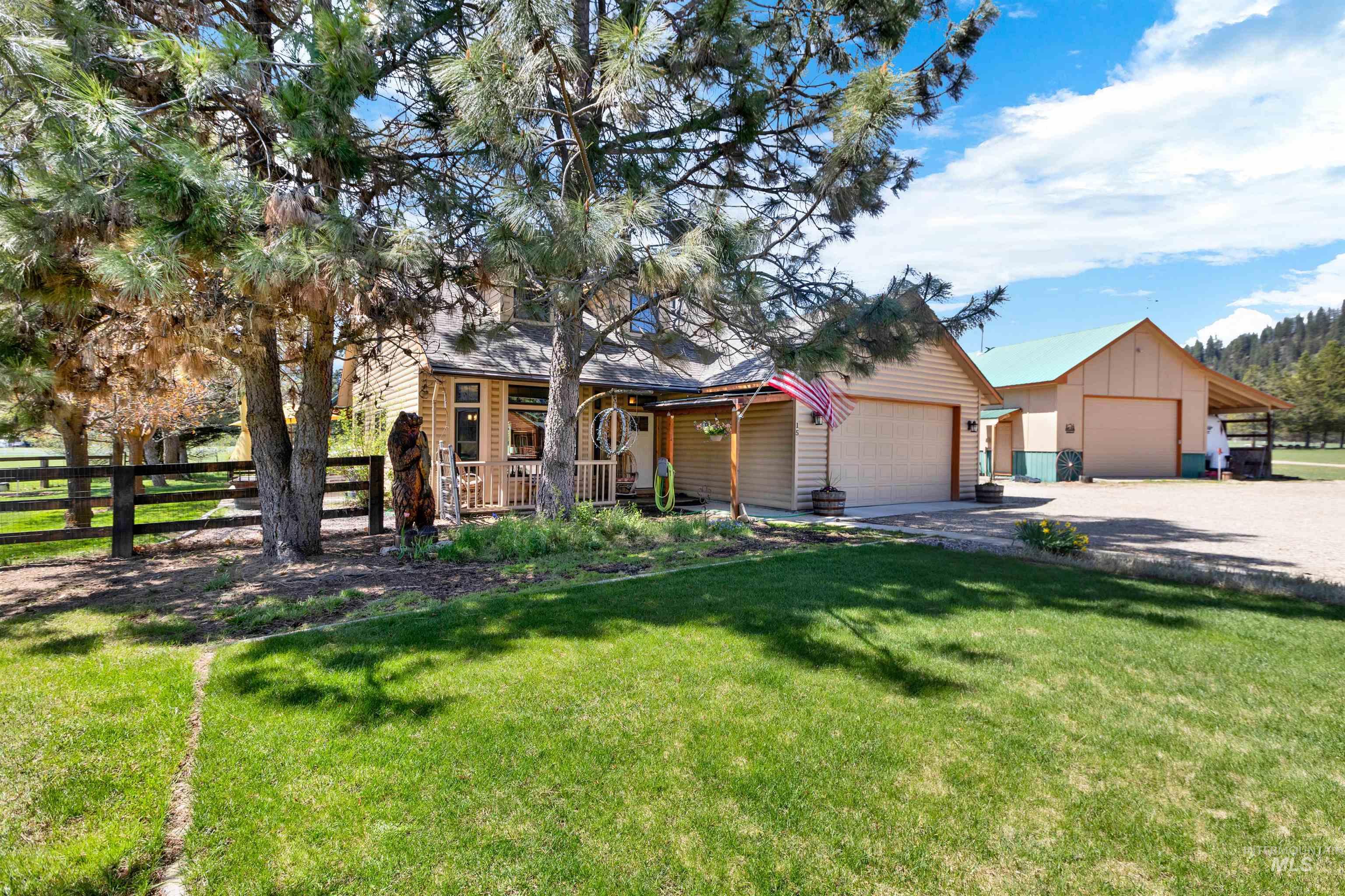 15 Skyline Lane, Garden Valley, Idaho 83622, 3 Bedrooms, 3 Bathrooms, Residential For Sale, Price $995,000, 98946053