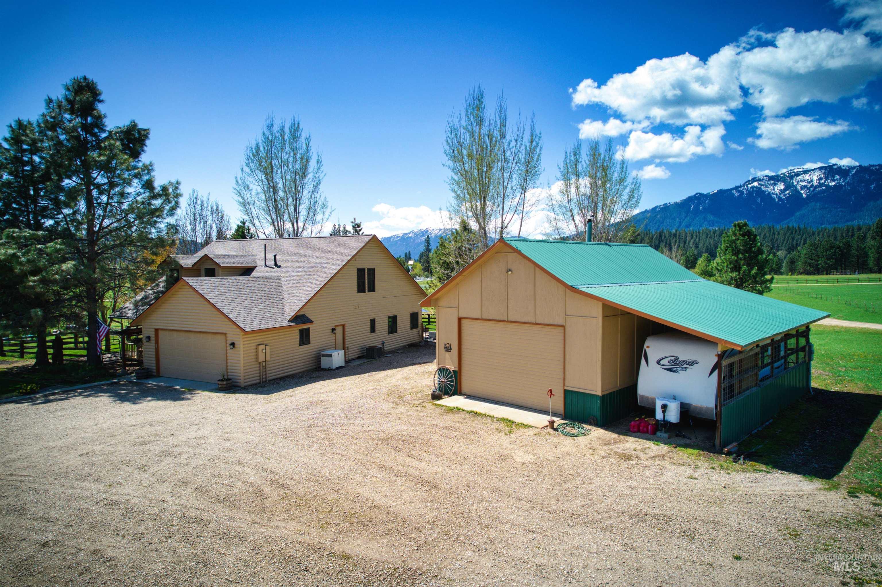 15 Skyline Lane, Garden Valley, Idaho 83622, 3 Bedrooms, 3 Bathrooms, Residential For Sale, Price $995,000, 98946053