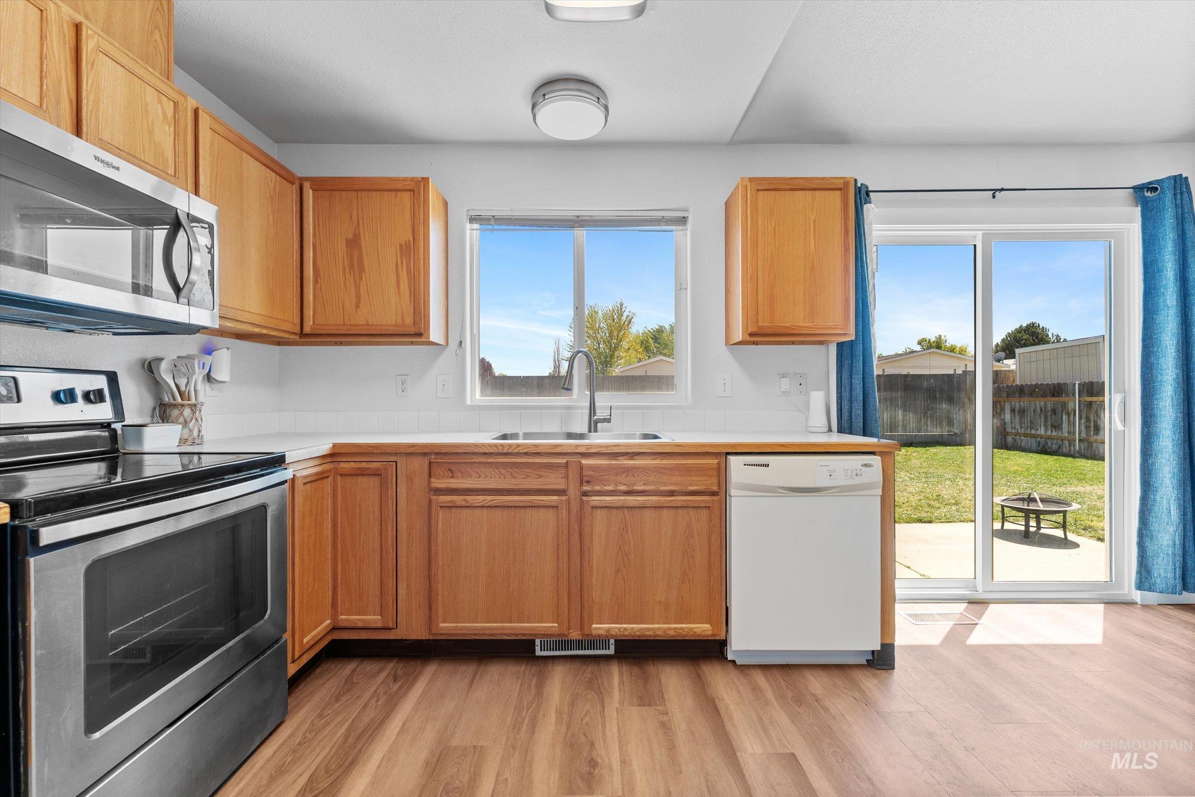 1505 Peregrine Dr, Mountain Home, Idaho 83647-4433, 4 Bedrooms, 2 Bathrooms, Residential For Sale, Price $334,500, 98946060