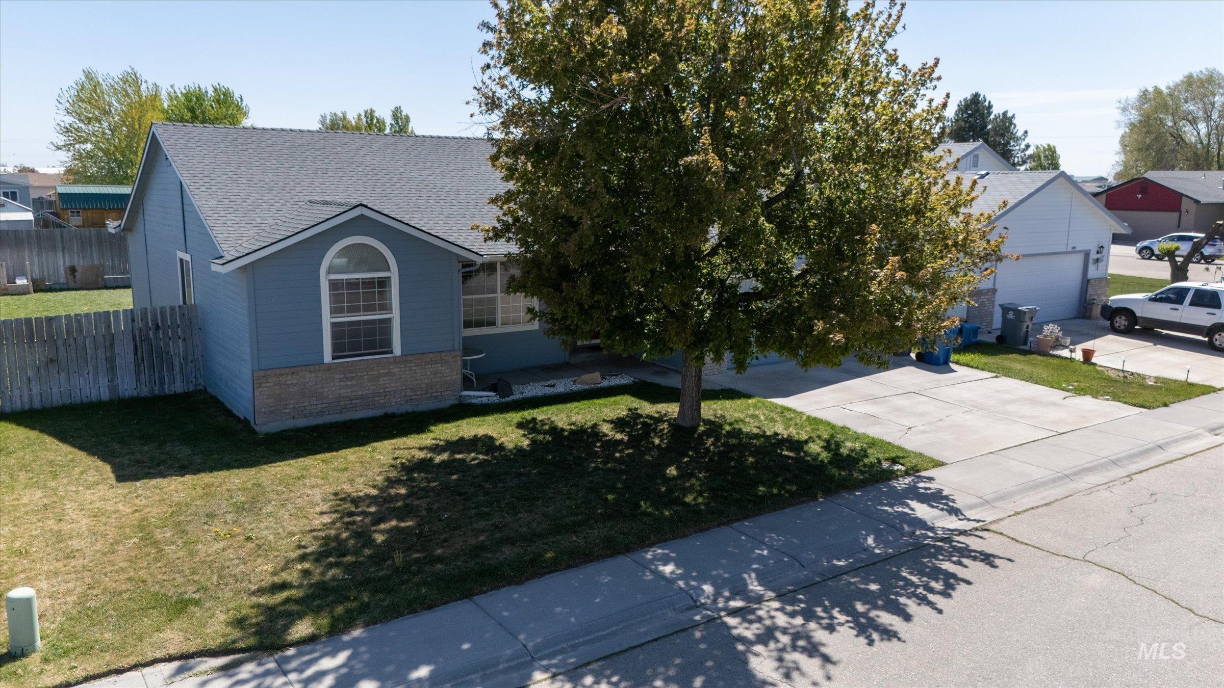 1505 Peregrine Dr, Mountain Home, Idaho 83647-4433, 4 Bedrooms, 2 Bathrooms, Residential For Sale, Price $334,500, 98946060