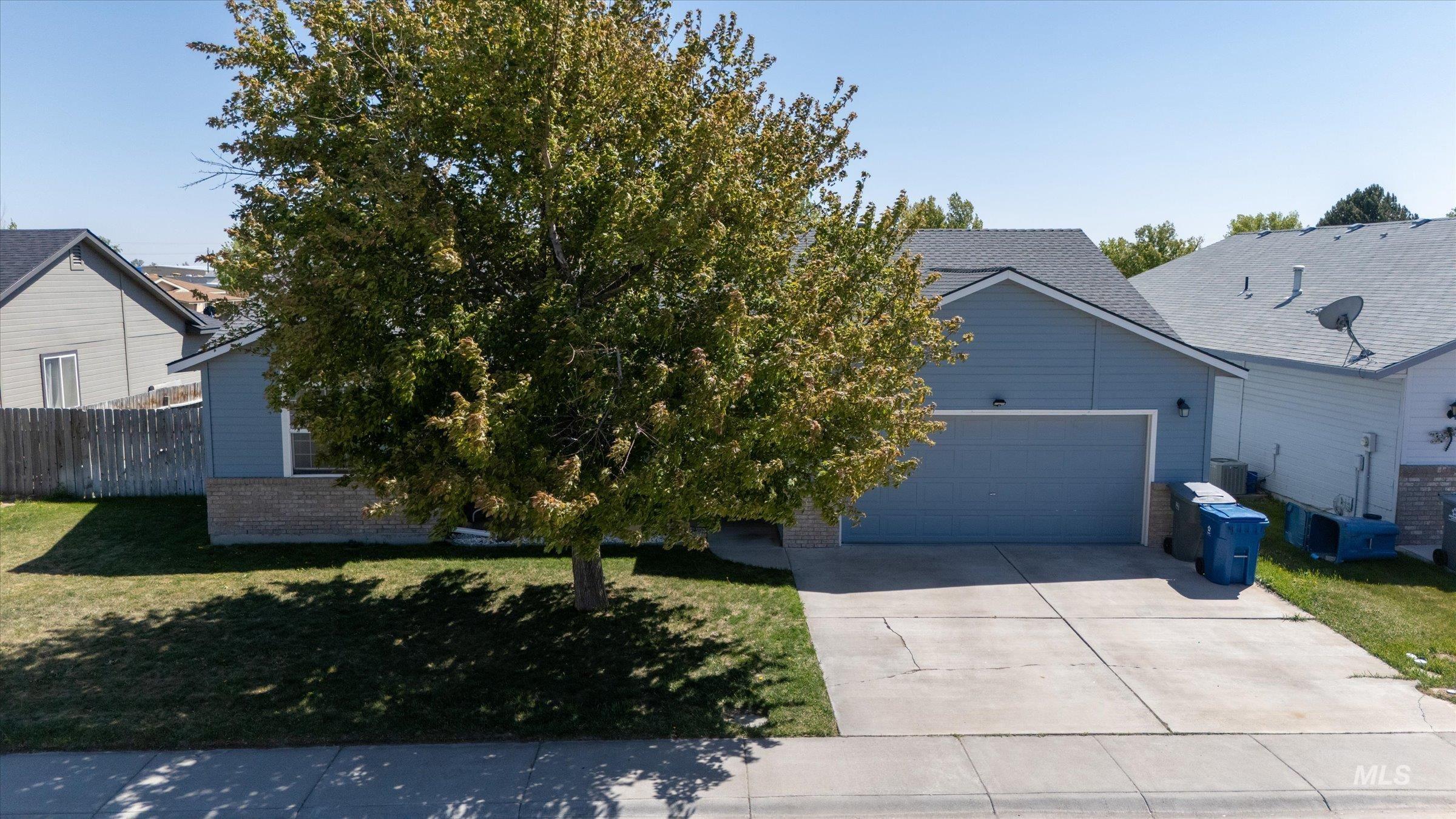 1505 Peregrine Dr, Mountain Home, Idaho 83647-4433, 4 Bedrooms, 2 Bathrooms, Residential For Sale, Price $334,500, 98946060