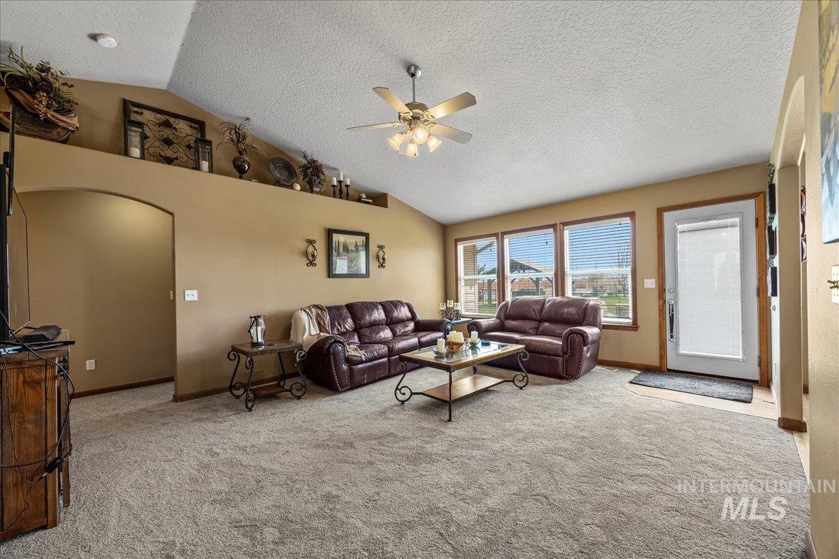 19250 Quarter Mile Ln, Caldwell, Idaho 83607-9002, 6 Bedrooms, 4 Bathrooms, Residential For Sale, Price $899,700, 98946100