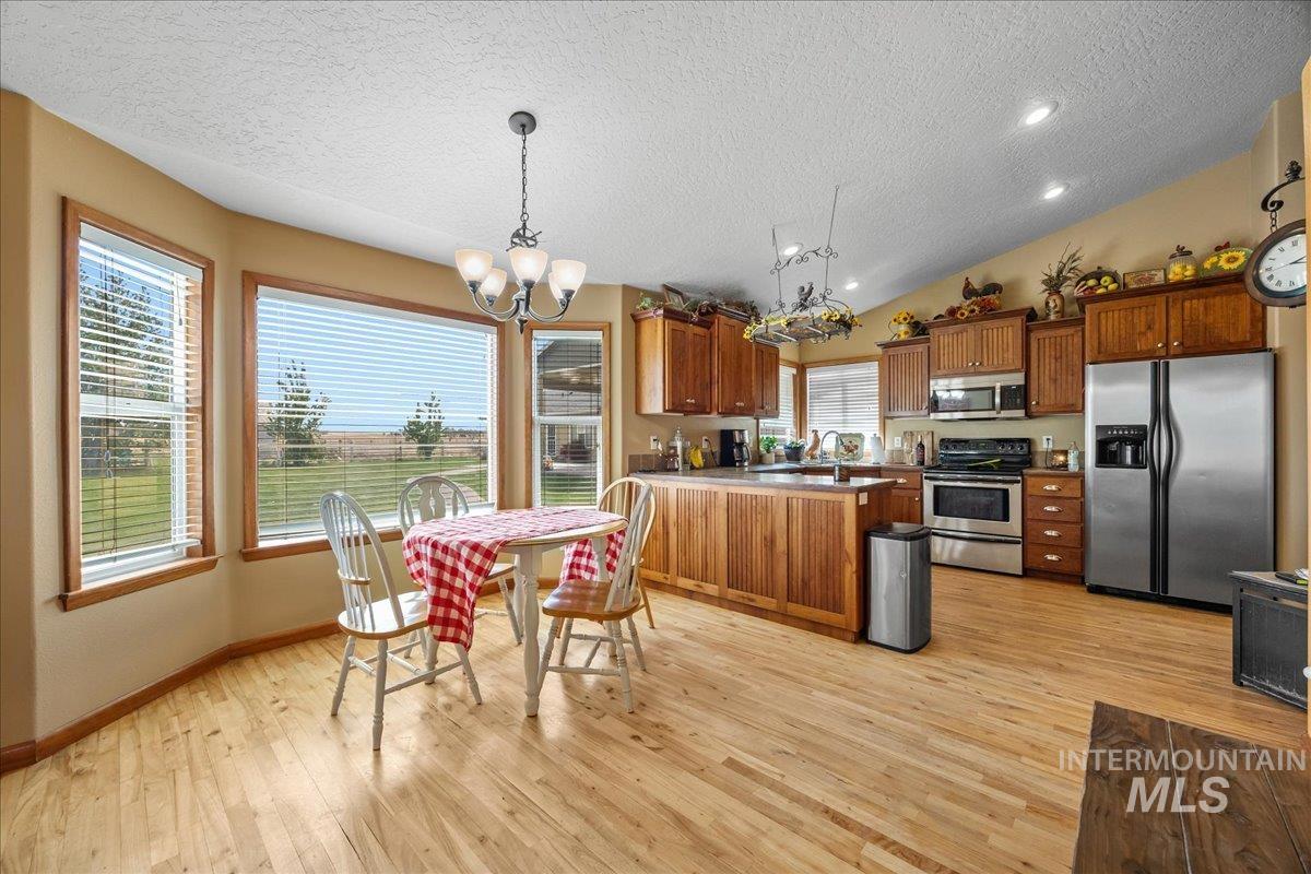 19250 Quarter Mile Ln, Caldwell, Idaho 83607-9002, 6 Bedrooms, 4 Bathrooms, Residential For Sale, Price $899,700, 98946100