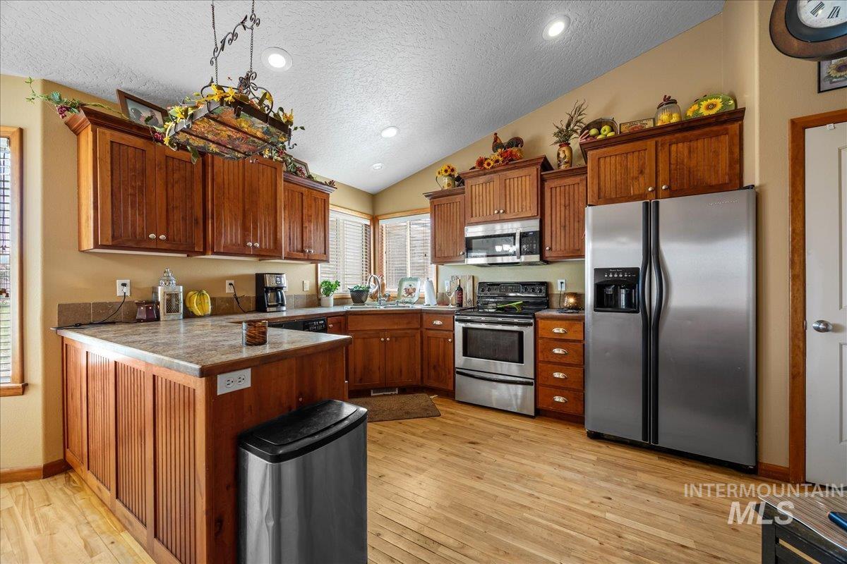 19250 Quarter Mile Ln, Caldwell, Idaho 83607-9002, 6 Bedrooms, 4 Bathrooms, Residential For Sale, Price $899,700, 98946100