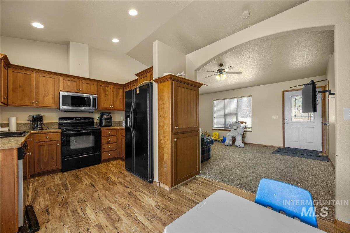 19250 Quarter Mile Ln, Caldwell, Idaho 83607-9002, 6 Bedrooms, 4 Bathrooms, Residential For Sale, Price $899,700, 98946100