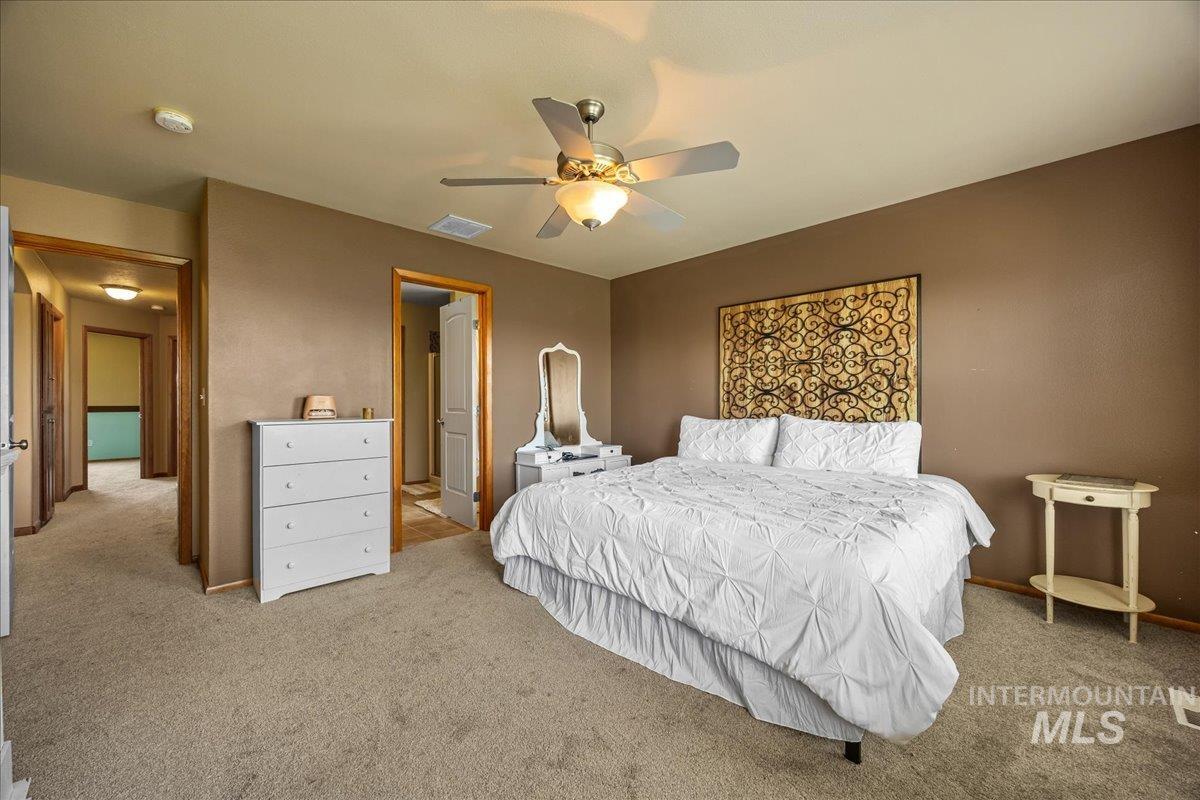 19250 Quarter Mile Ln, Caldwell, Idaho 83607-9002, 6 Bedrooms, 4 Bathrooms, Residential For Sale, Price $899,700, 98946100