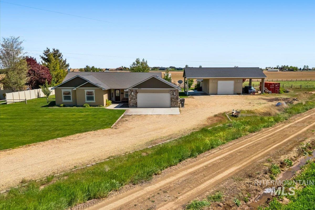 19250 Quarter Mile Ln, Caldwell, Idaho 83607-9002, 6 Bedrooms, 4 Bathrooms, Residential For Sale, Price $899,700, 98946100