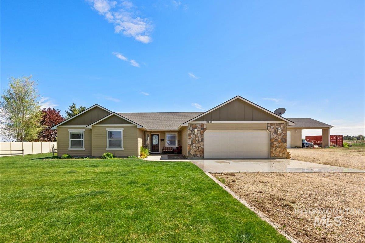 19250 Quarter Mile Ln, Caldwell, Idaho 83607-9002, 6 Bedrooms, 4 Bathrooms, Residential For Sale, Price $899,700, 98946100