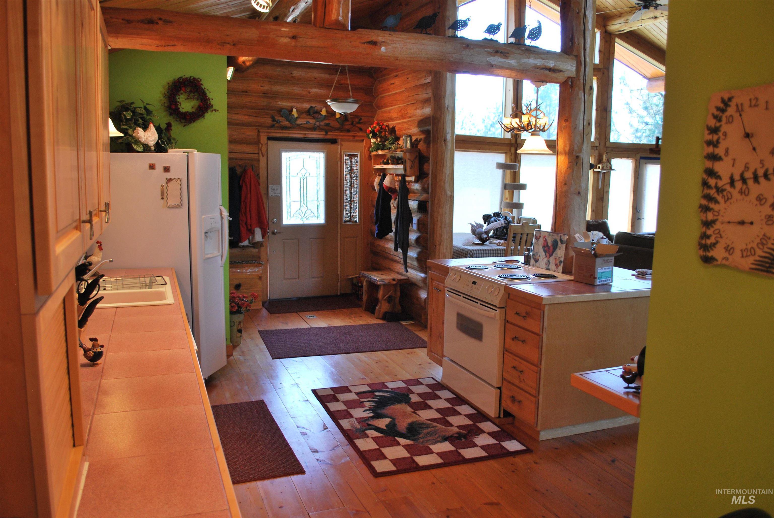 4975 Middle Road, Lenore, Idaho 83541, 1 Bedroom, 1.5 Bathrooms, Residential For Sale, Price $1,950,000, 98946171