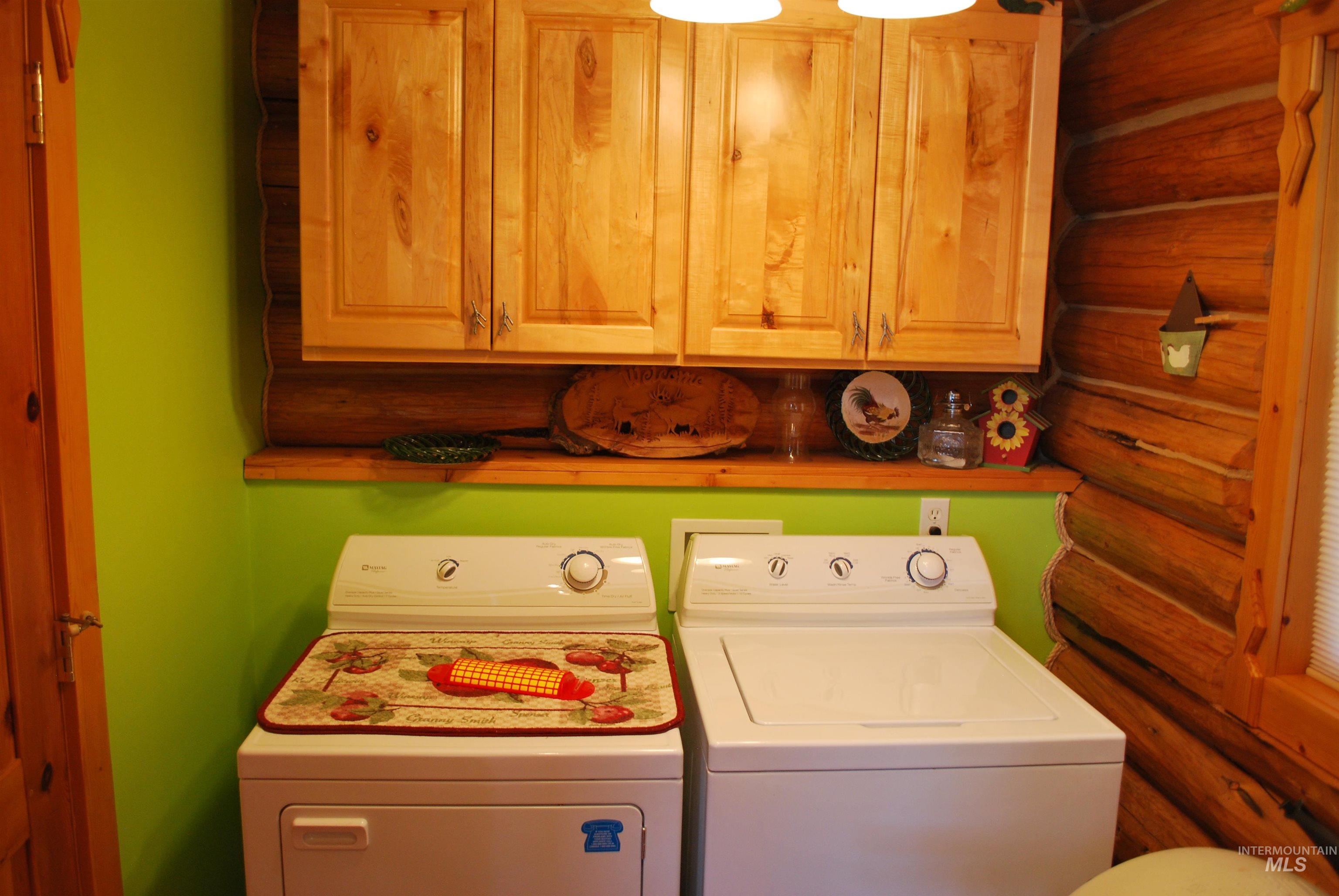 4975 Middle Road, Lenore, Idaho 83541, 1 Bedroom, 1.5 Bathrooms, Residential For Sale, Price $1,950,000, 98946171