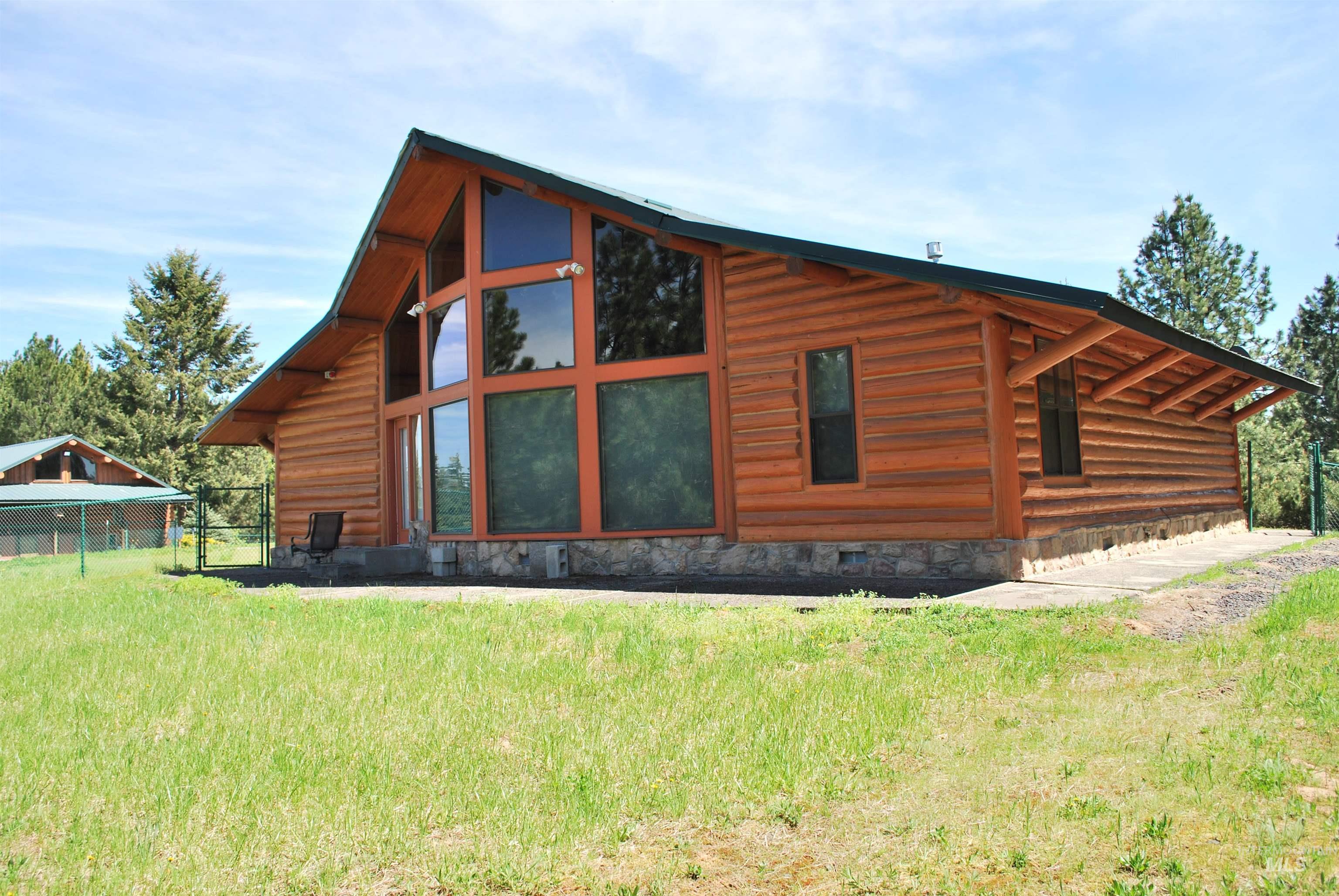 4975 Middle Road, Lenore, Idaho 83541, 1 Bedroom, 1.5 Bathrooms, Residential For Sale, Price $1,950,000, 98946171