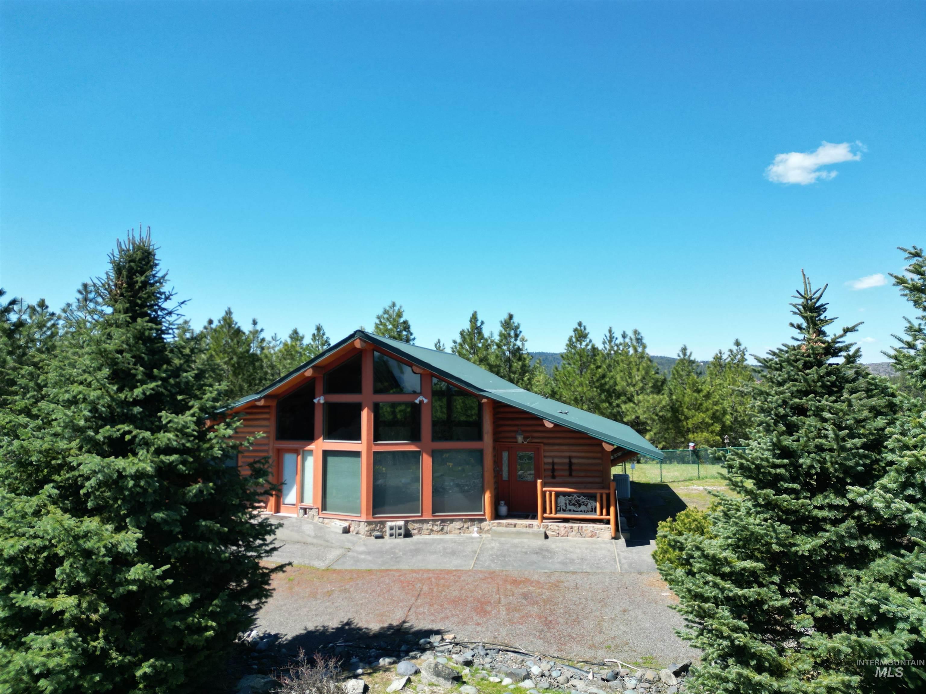 4975 Middle Road, Lenore, Idaho 83541, 1 Bedroom, 1.5 Bathrooms, Residential For Sale, Price $1,950,000, 98946171