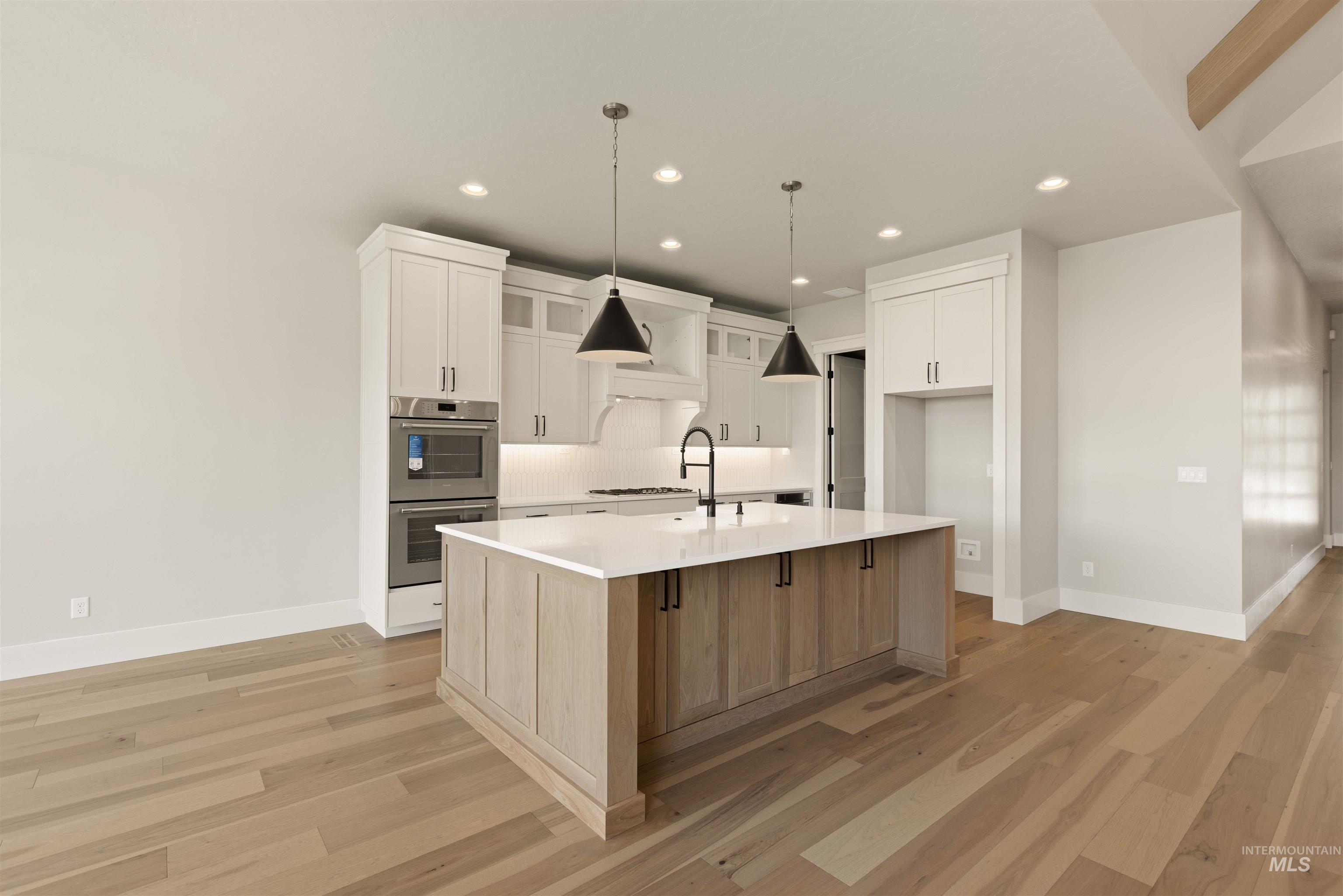 4219 W Thornapple Dr, Meridian, Idaho 83646, 4 Bedrooms, 3.5 Bathrooms, Residential For Sale, Price $879,777, 98946180