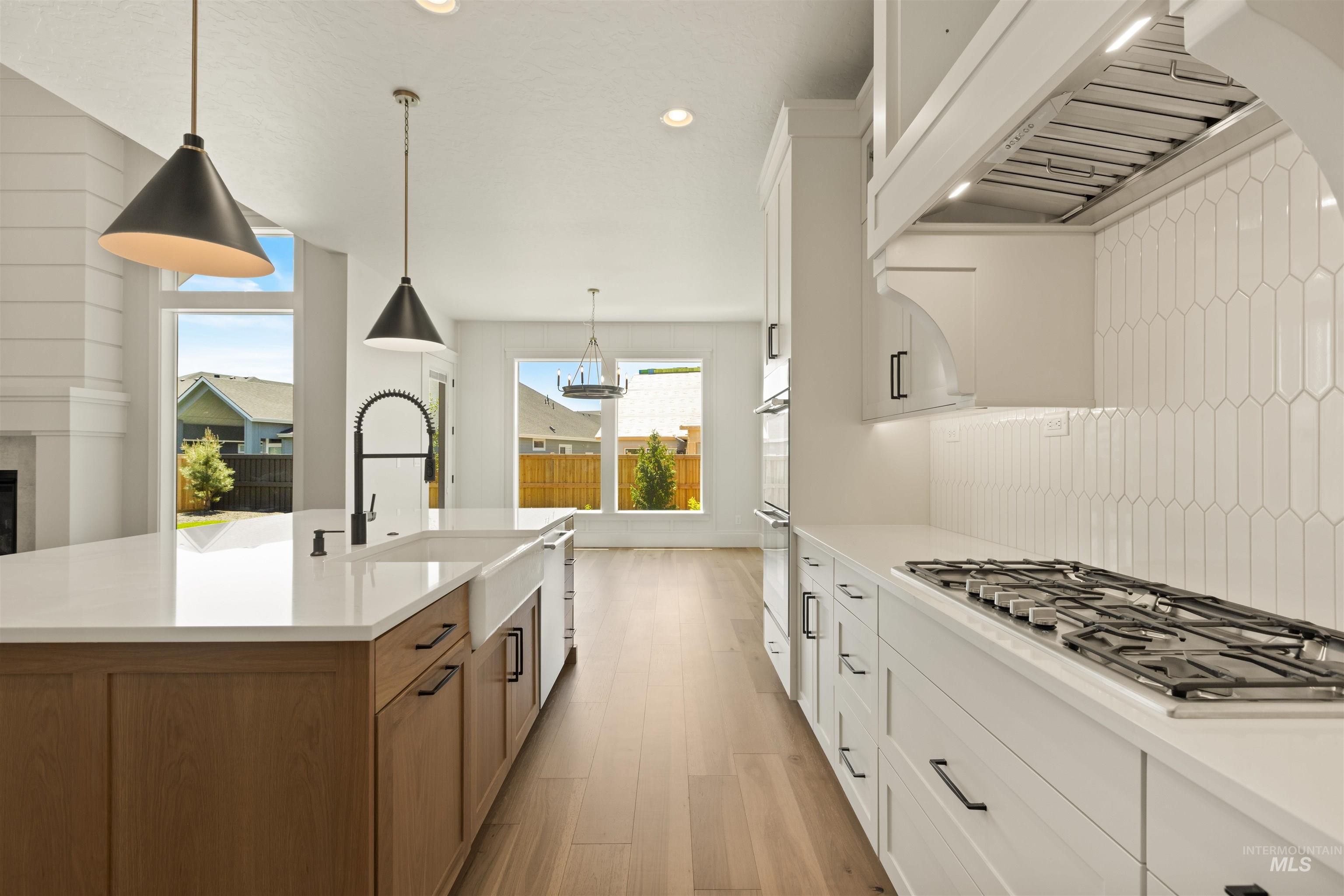 4219 W Thornapple Dr, Meridian, Idaho 83646, 4 Bedrooms, 3.5 Bathrooms, Residential For Sale, Price $879,777, 98946180