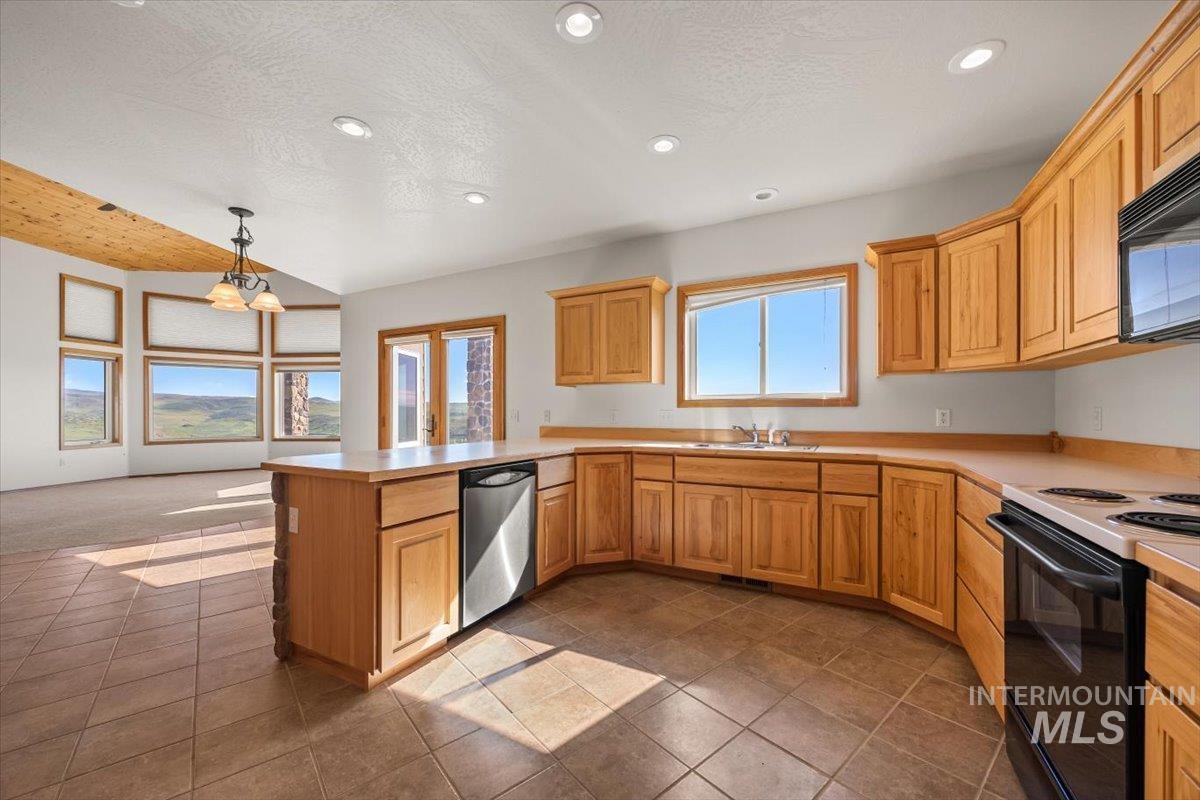 1719 Monroe Creek Road, Weiser, Idaho 83672, 4 Bedrooms, 2.5 Bathrooms, Residential For Sale, Price $1,290,000, 98946198