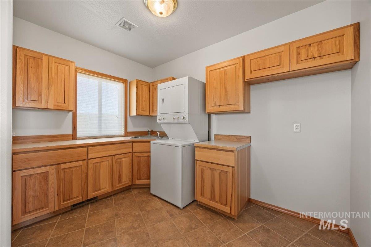 1719 Monroe Creek Road, Weiser, Idaho 83672, 4 Bedrooms, 2.5 Bathrooms, Residential For Sale, Price $1,290,000, 98946198