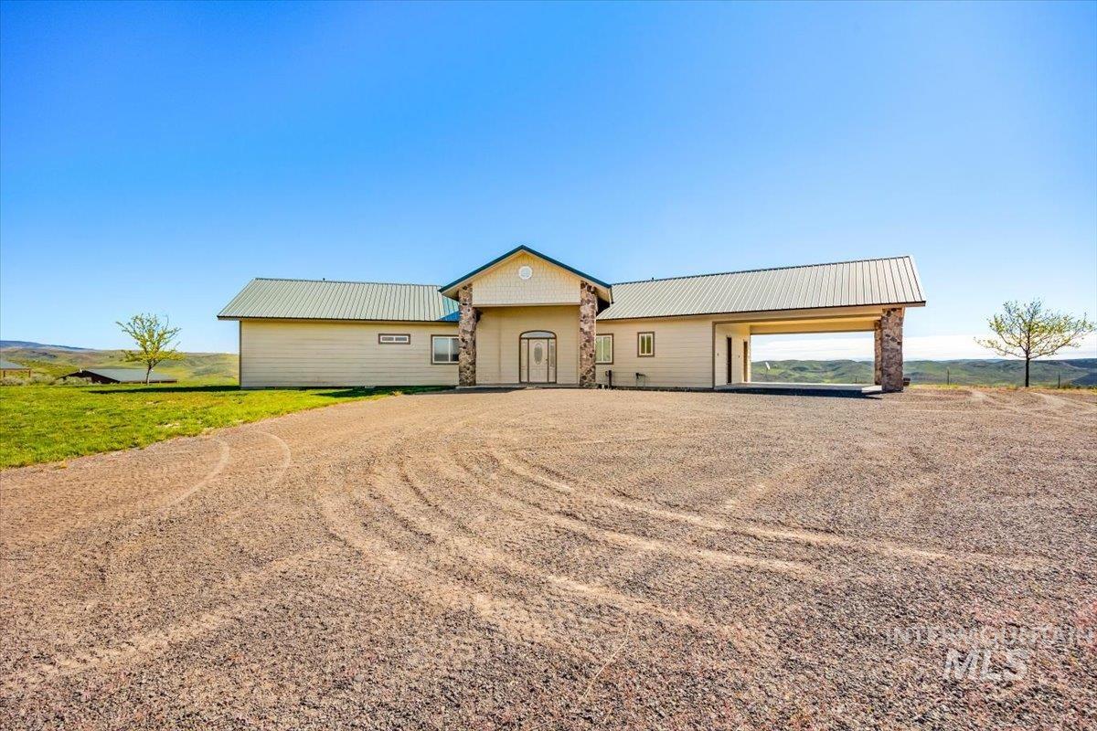 1719 Monroe Creek Road, Weiser, Idaho 83672, 4 Bedrooms, 2.5 Bathrooms, Residential For Sale, Price $1,290,000, 98946198