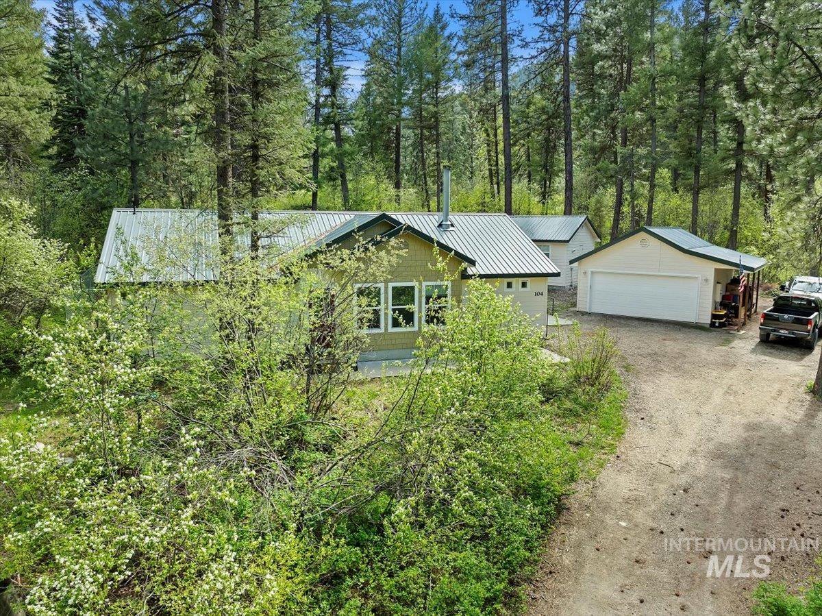 104 Sky Ridge Dr, Garden Valley, Idaho 83622, 3 Bedrooms, 2 Bathrooms, Residential For Sale, Price $499,900, 98946209