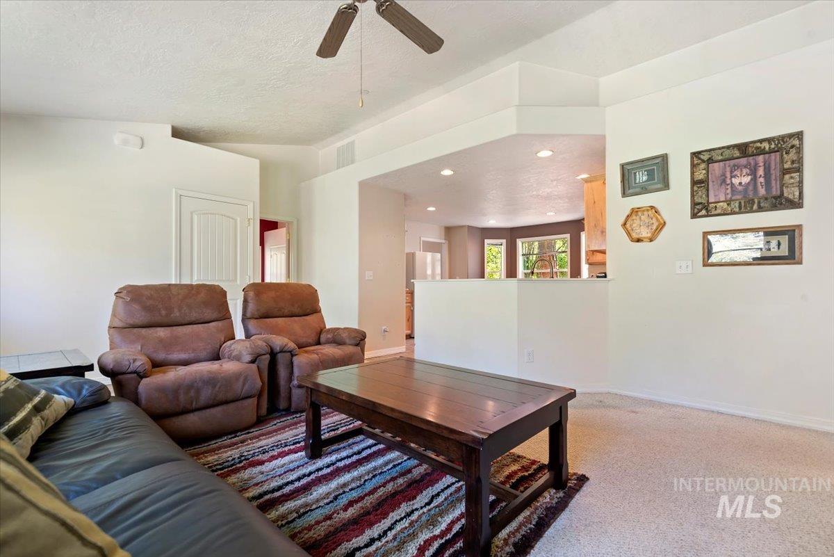 104 Sky Ridge Dr, Garden Valley, Idaho 83622, 3 Bedrooms, 2 Bathrooms, Residential For Sale, Price $499,900, 98946209