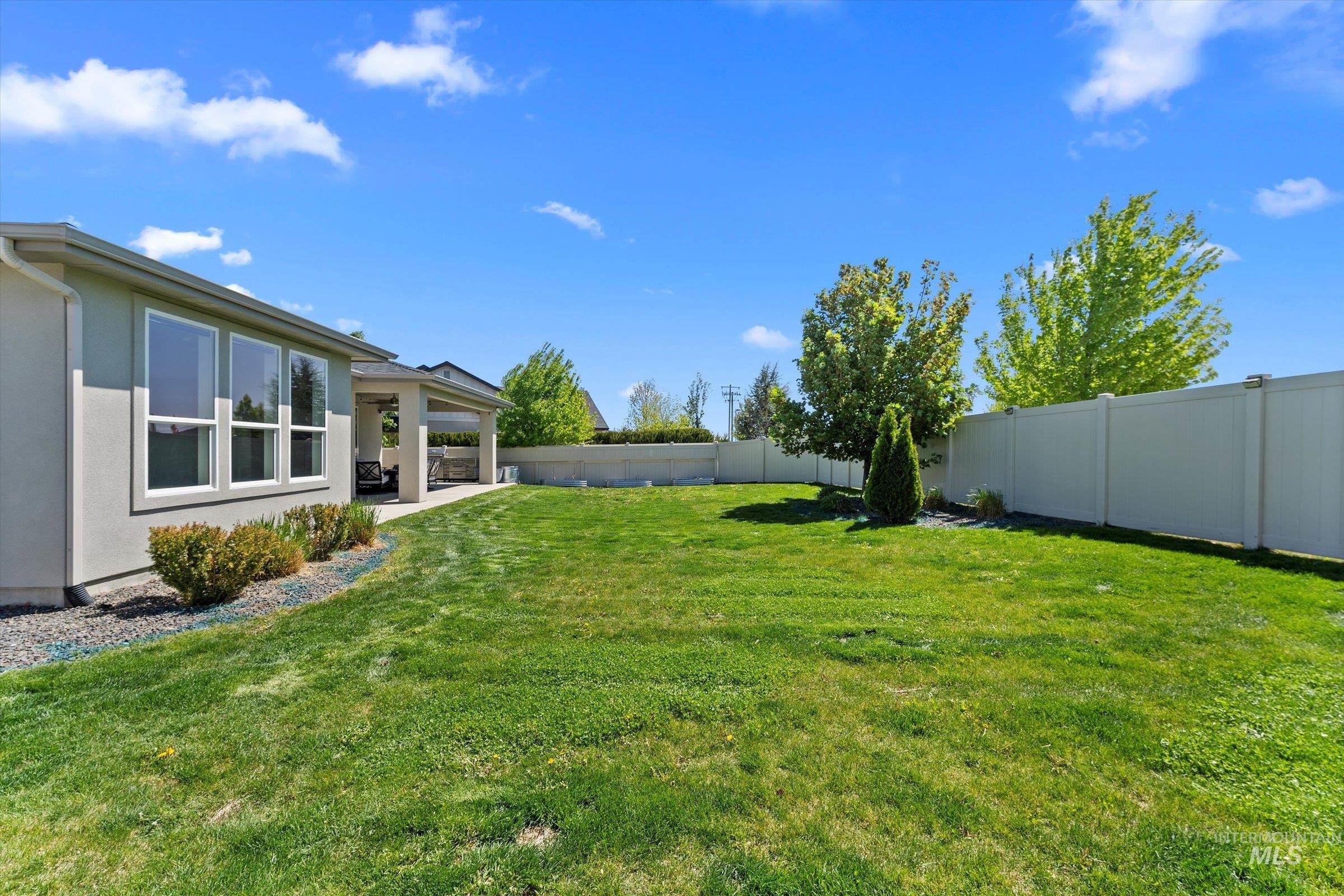 495 W Oak Springs Dr, Meridian, Idaho 83642, 3 Bedrooms, 2 Bathrooms, Residential For Sale, Price $729,000, 98946214