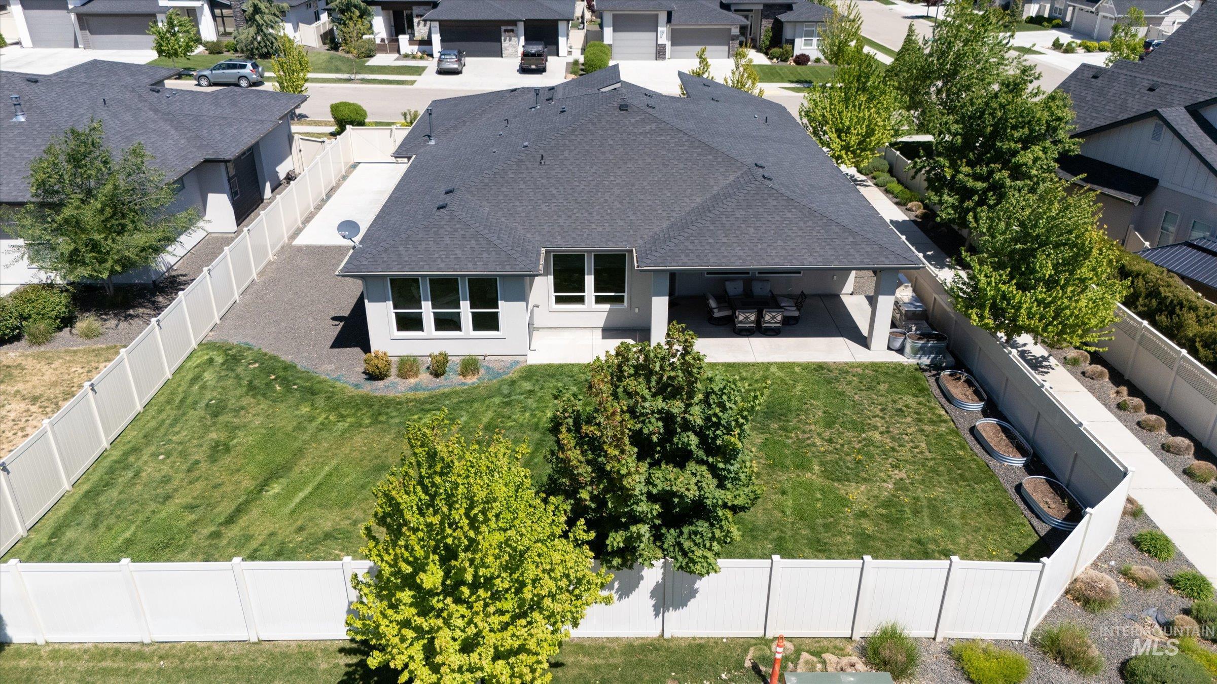 495 W Oak Springs Dr, Meridian, Idaho 83642, 3 Bedrooms, 2 Bathrooms, Residential For Sale, Price $729,000, 98946214