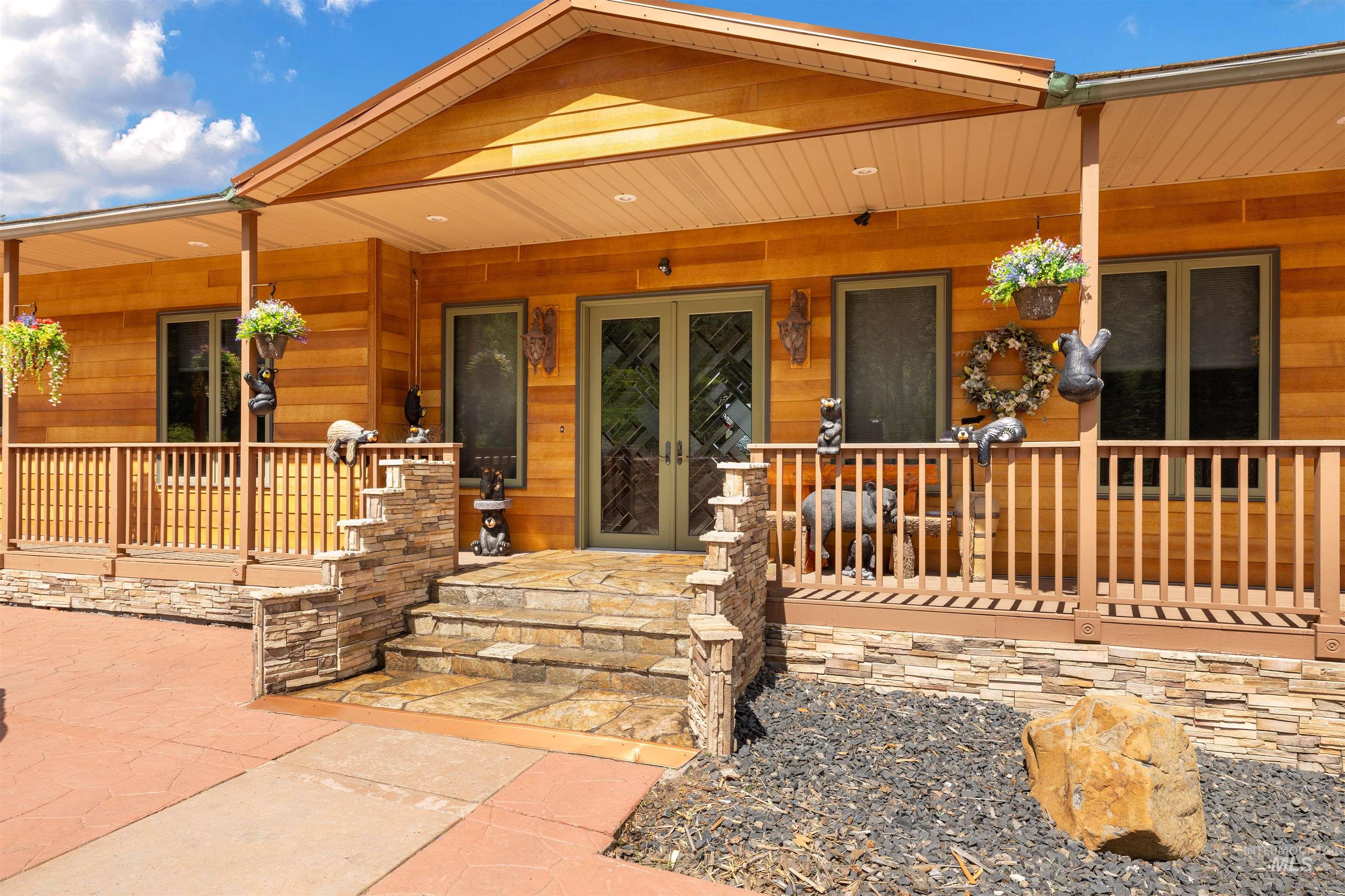 3688 Canyon Creek Road, Orofino, Idaho 83544, 4 Bedrooms, 4.5 Bathrooms, Residential For Sale, Price $2,475,000, 98946225