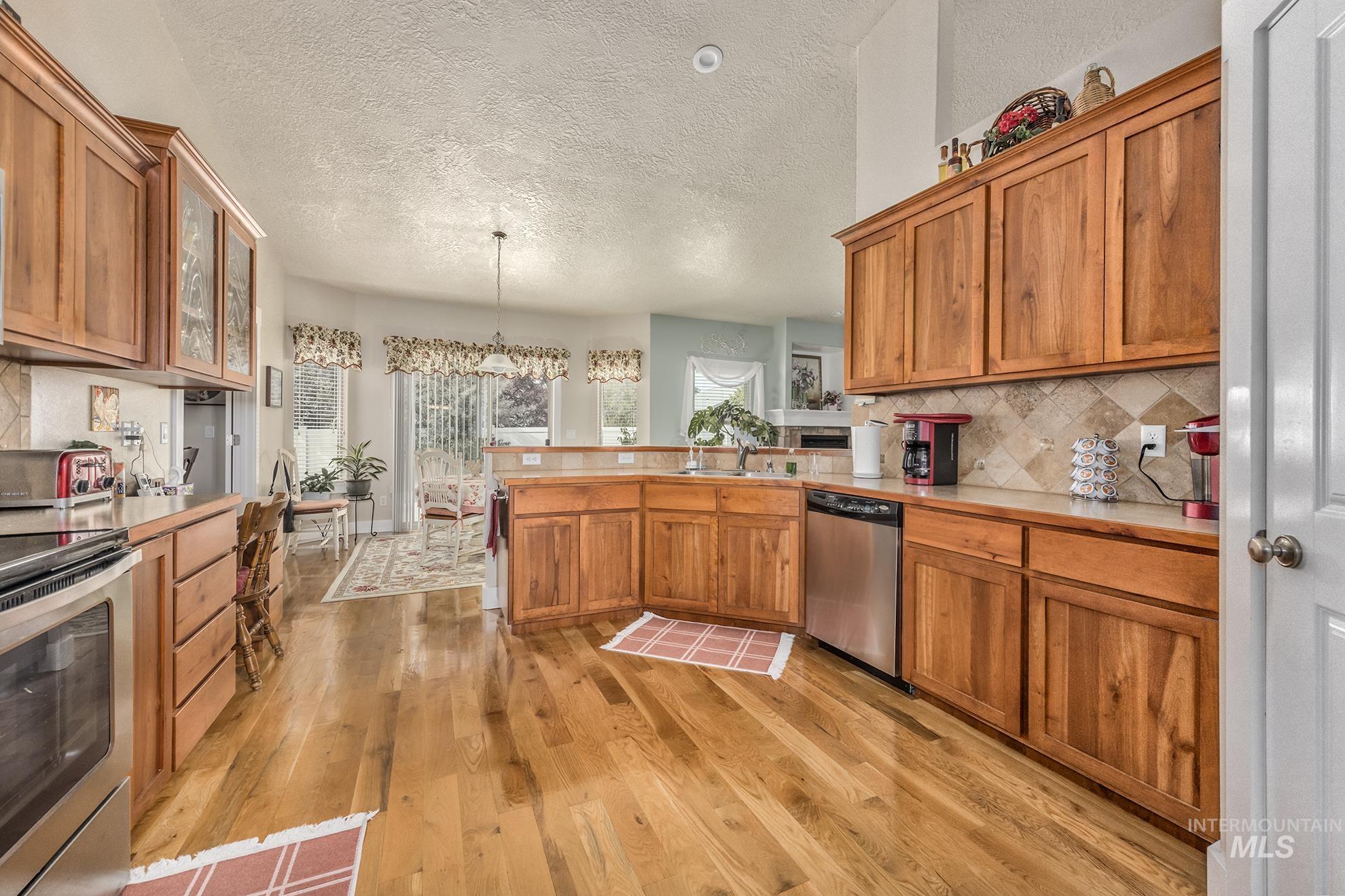 420 W Indianhead Rd, Weiser, Idaho 83672, 3 Bedrooms, 2 Bathrooms, Residential For Sale, Price $565,000, 98946229