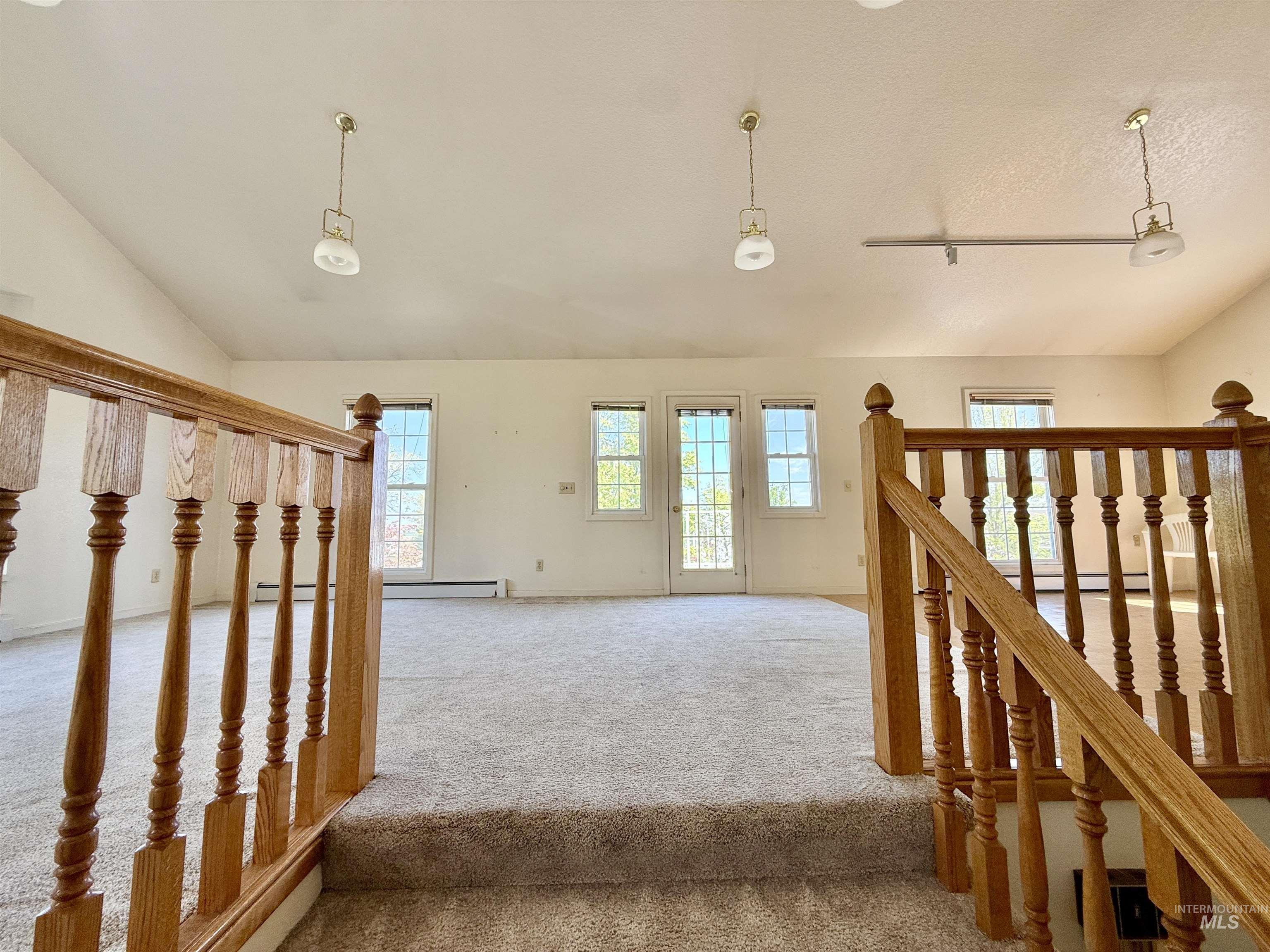 525 Elk Street, Grangeville, Idaho 83530, 3 Bedrooms, 2 Bathrooms, Residential For Sale, Price $270,000, 98946237