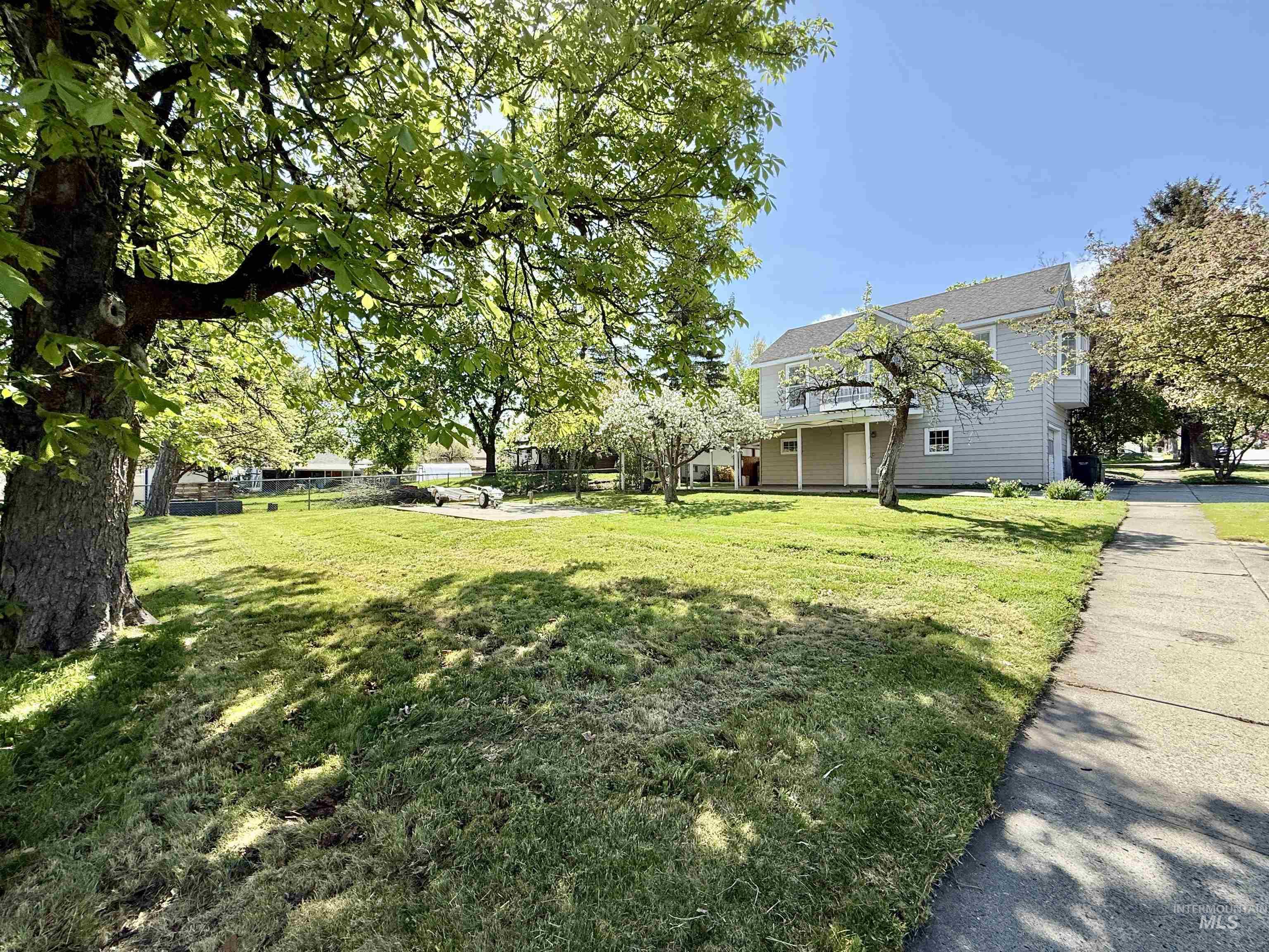 525 Elk Street, Grangeville, Idaho 83530, 3 Bedrooms, 2 Bathrooms, Residential For Sale, Price $270,000, 98946237