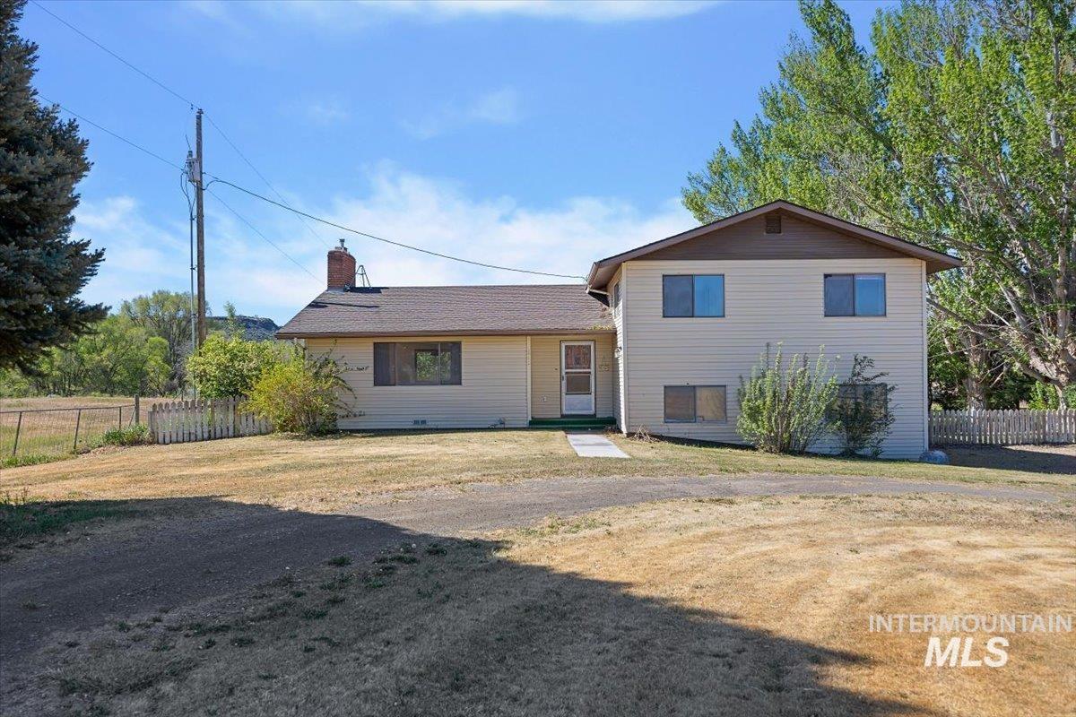 1211 E 4338 North, Buhl, Idaho 83316, 4 Bedrooms, 2.5 Bathrooms, Residential For Sale, Price $459,900, 98946263