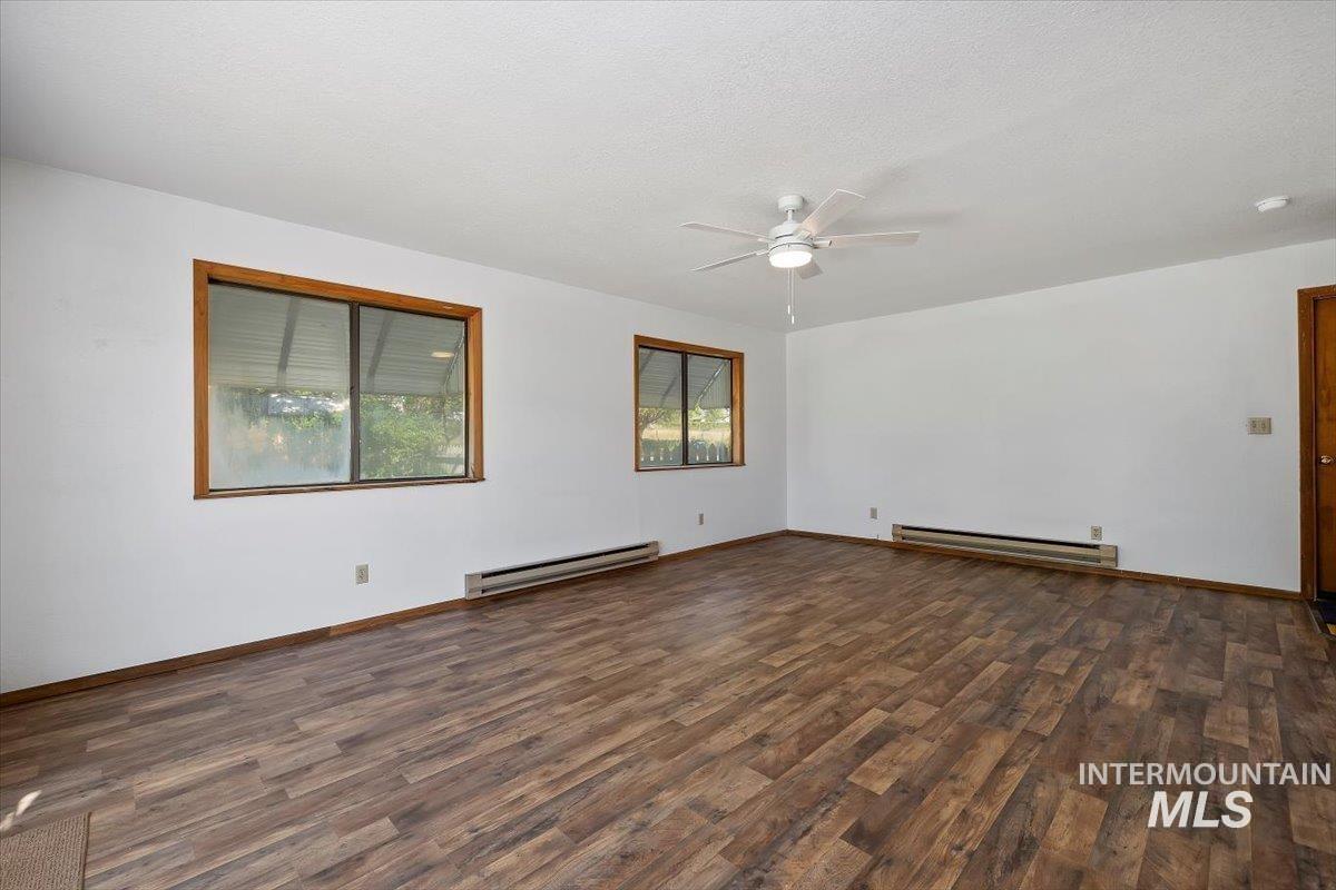 1211 E 4338 North, Buhl, Idaho 83316, 4 Bedrooms, 2.5 Bathrooms, Residential For Sale, Price $459,900, 98946263