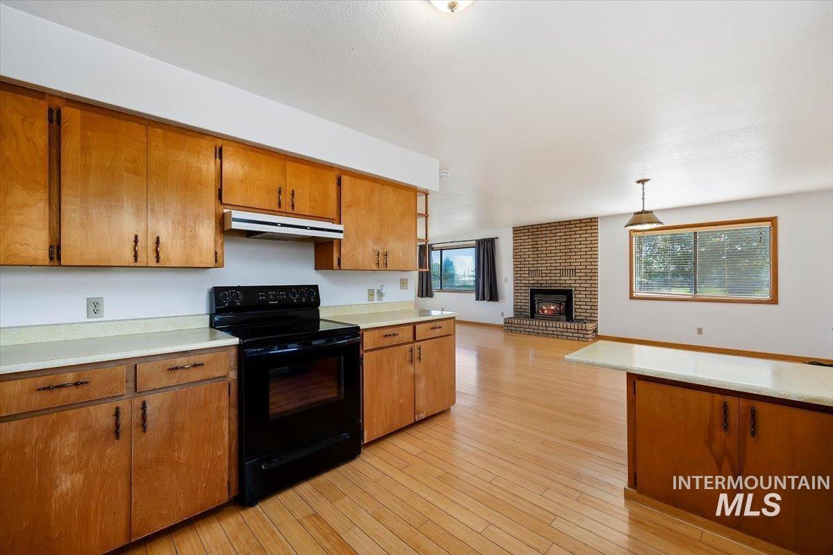1211 E 4338 North, Buhl, Idaho 83316, 4 Bedrooms, 2.5 Bathrooms, Residential For Sale, Price $459,900, 98946263