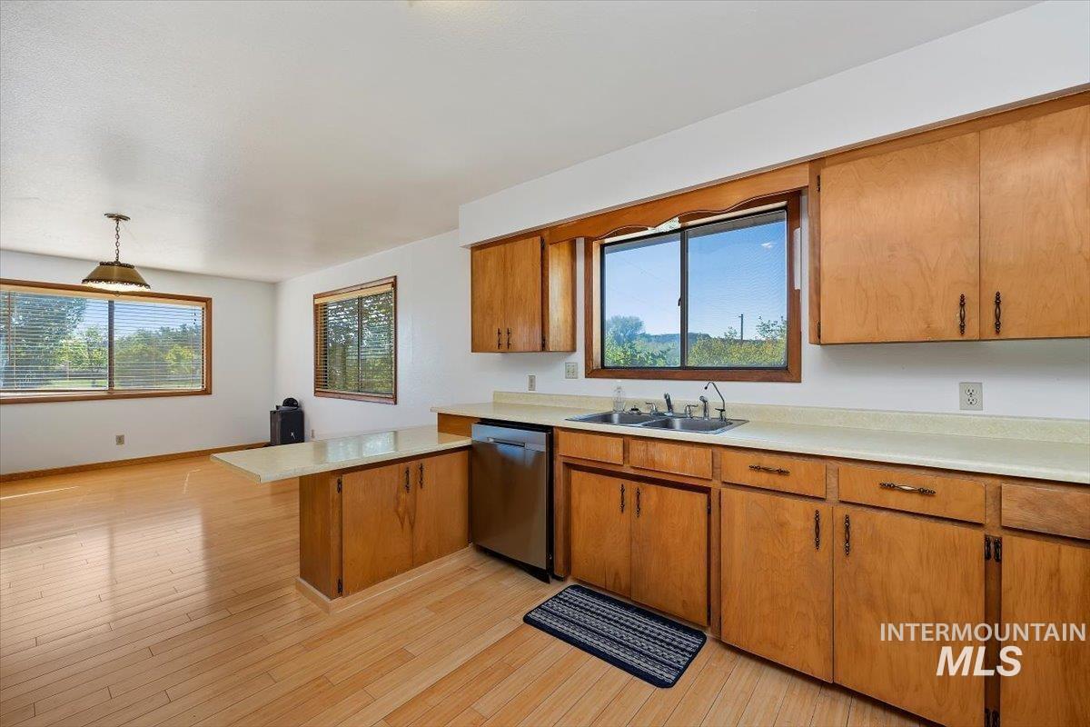 1211 E 4338 North, Buhl, Idaho 83316, 4 Bedrooms, 2.5 Bathrooms, Residential For Sale, Price $459,900, 98946263