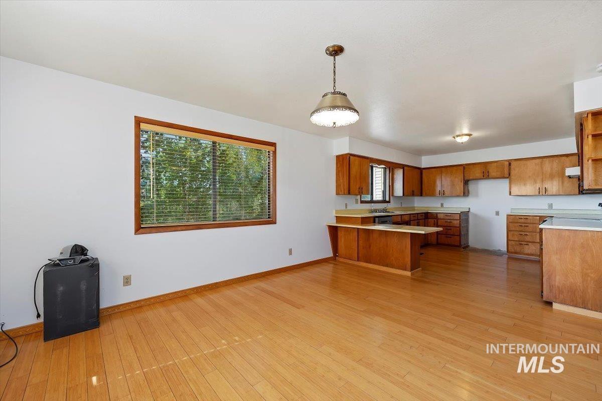 1211 E 4338 North, Buhl, Idaho 83316, 4 Bedrooms, 2.5 Bathrooms, Residential For Sale, Price $459,900, 98946263