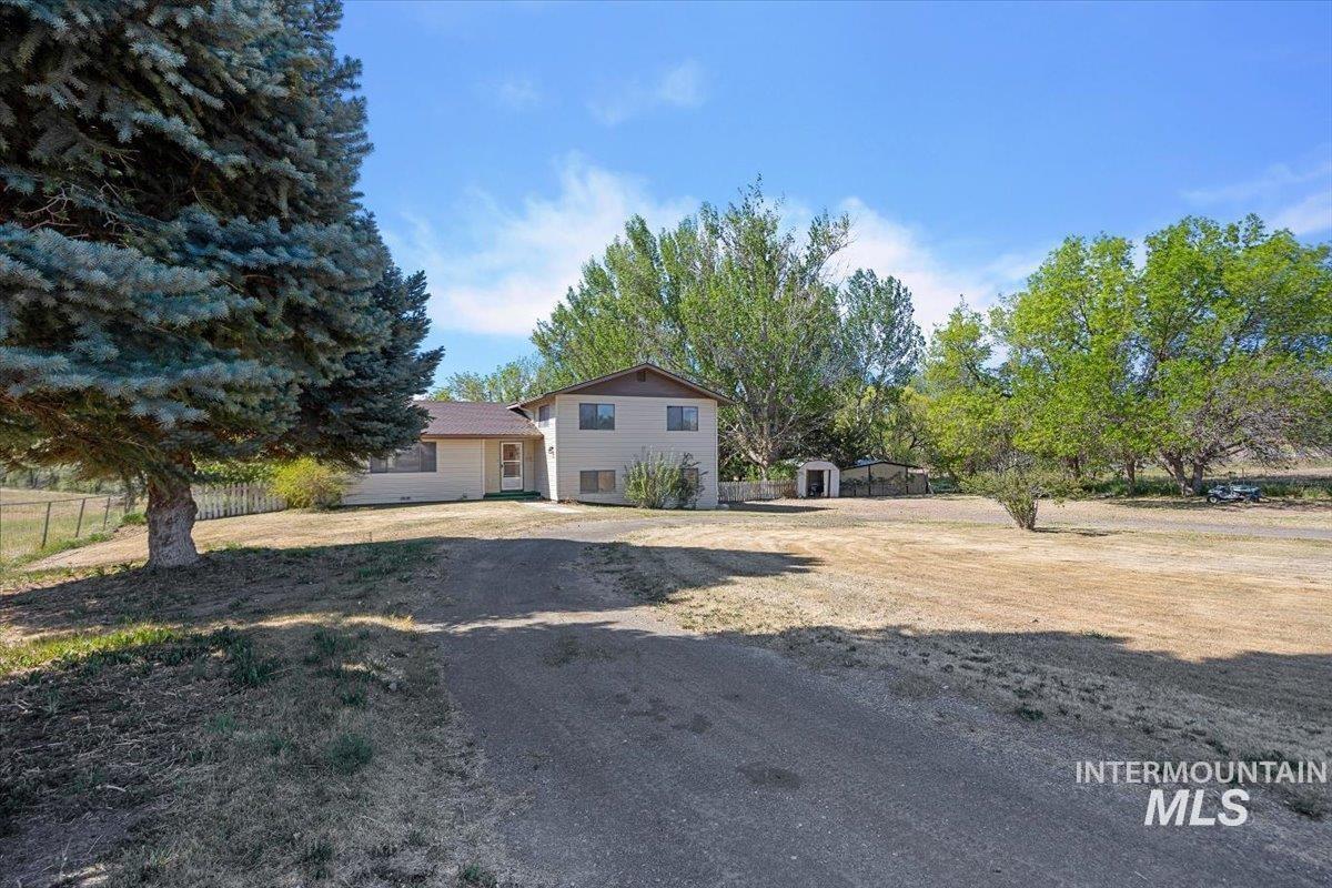 1211 E 4338 North, Buhl, Idaho 83316, 4 Bedrooms, 2.5 Bathrooms, Residential For Sale, Price $459,900, 98946263