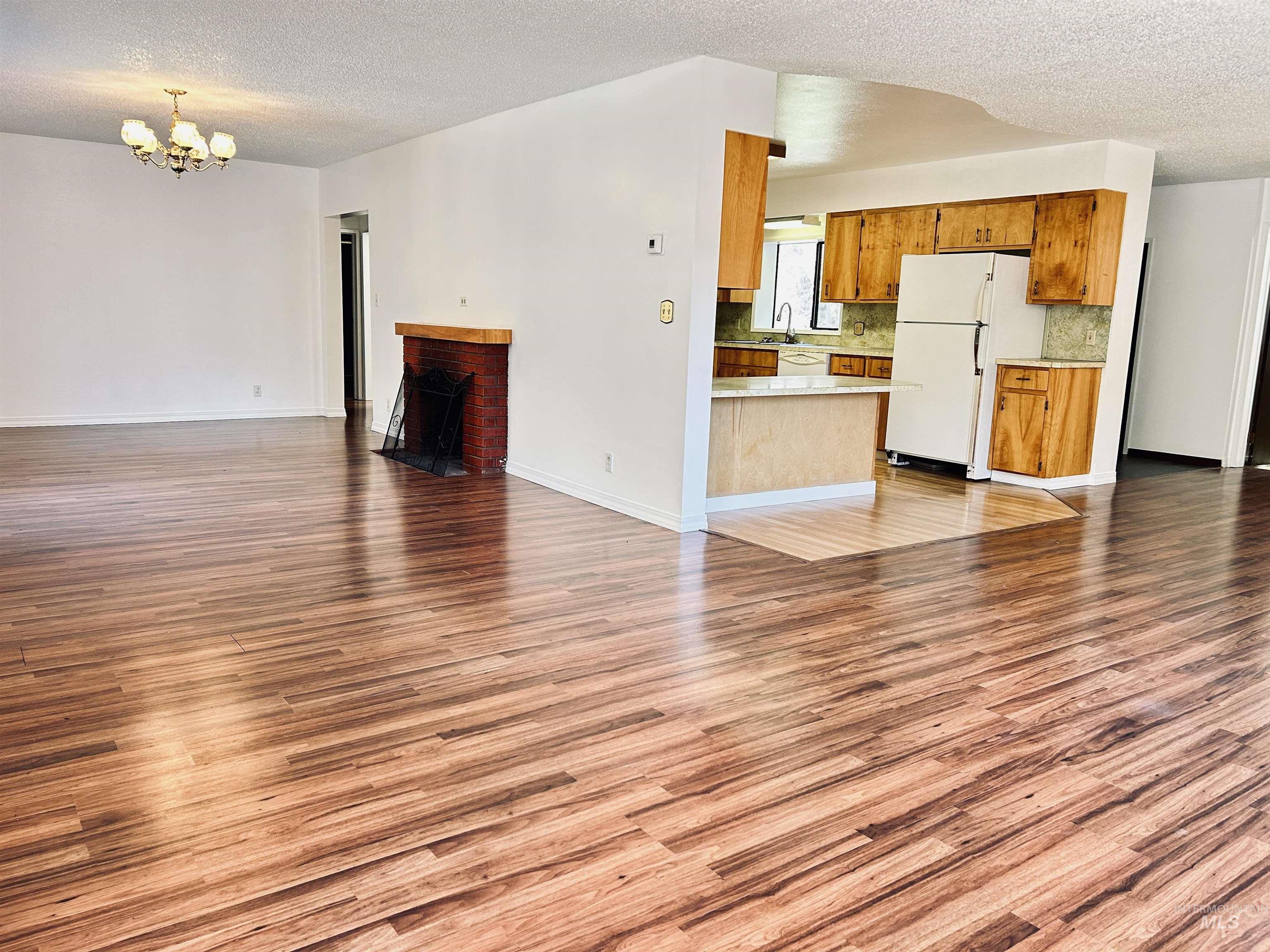 475 Graves Creek Rd, CottonWood, Idaho 83522, 3 Bedrooms, 2.5 Bathrooms, Residential For Sale, Price $385,000, 98946267