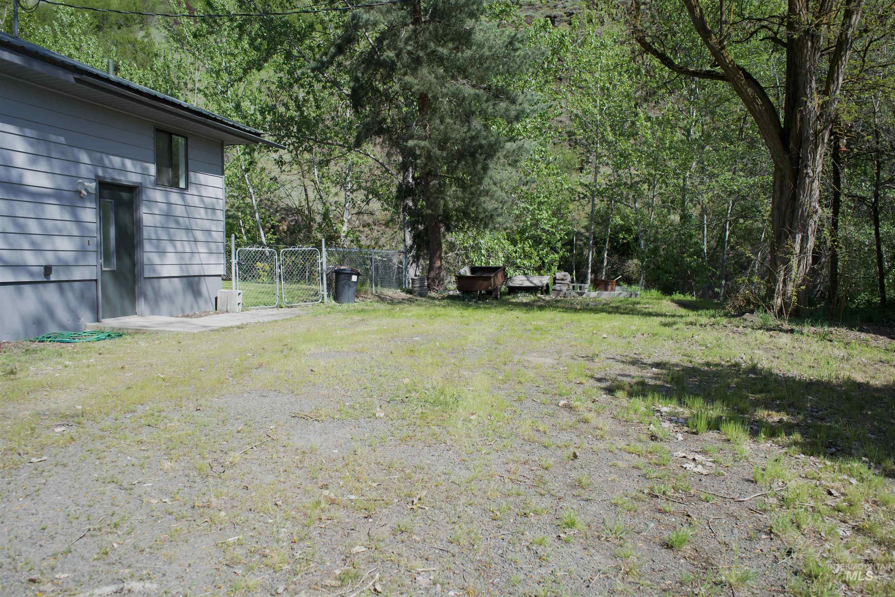 475 Graves Creek Rd, CottonWood, Idaho 83522, 3 Bedrooms, 2.5 Bathrooms, Residential For Sale, Price $385,000, 98946267