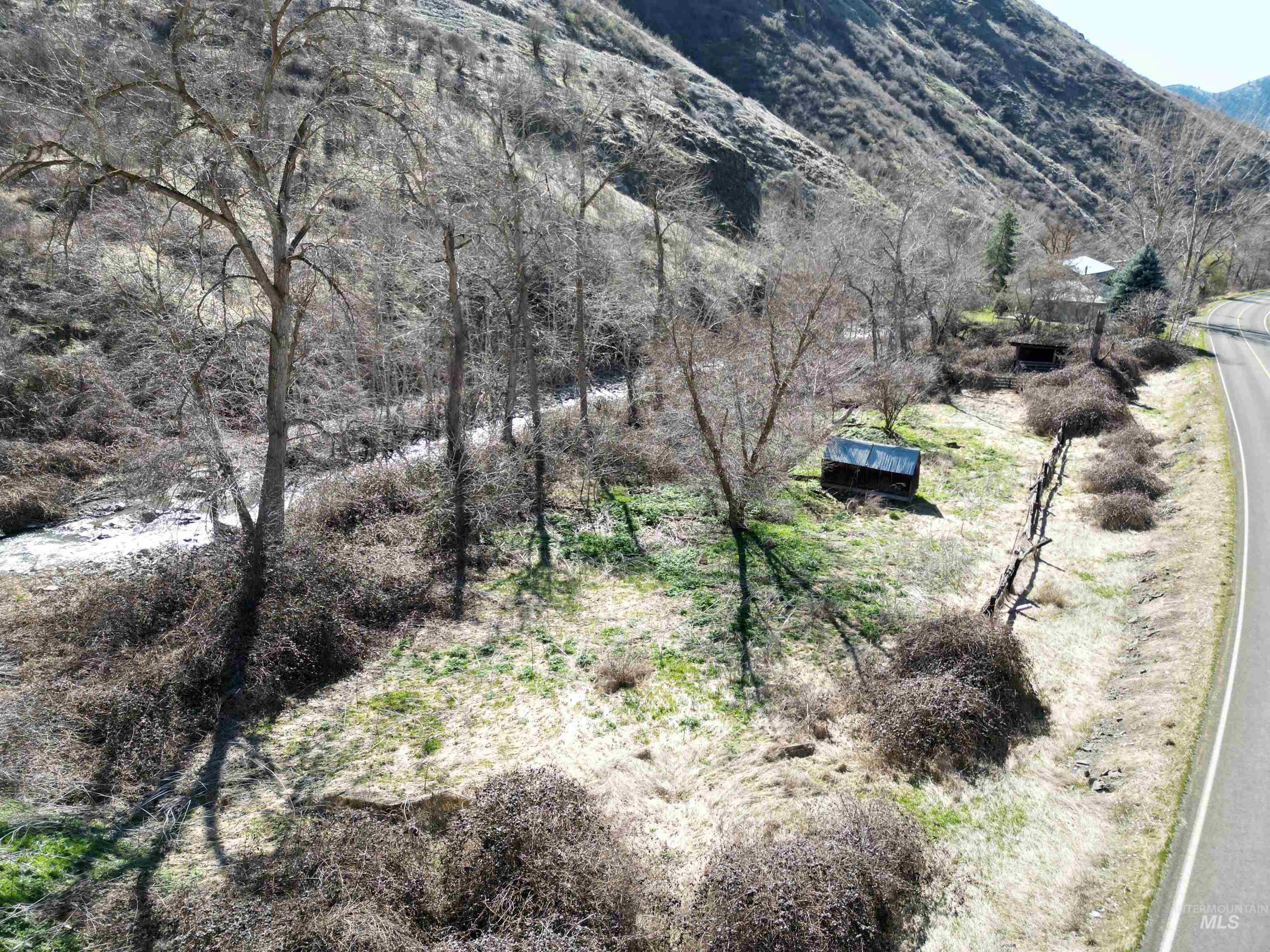 475 Graves Creek Rd, CottonWood, Idaho 83522, 3 Bedrooms, 2.5 Bathrooms, Residential For Sale, Price $385,000, 98946267