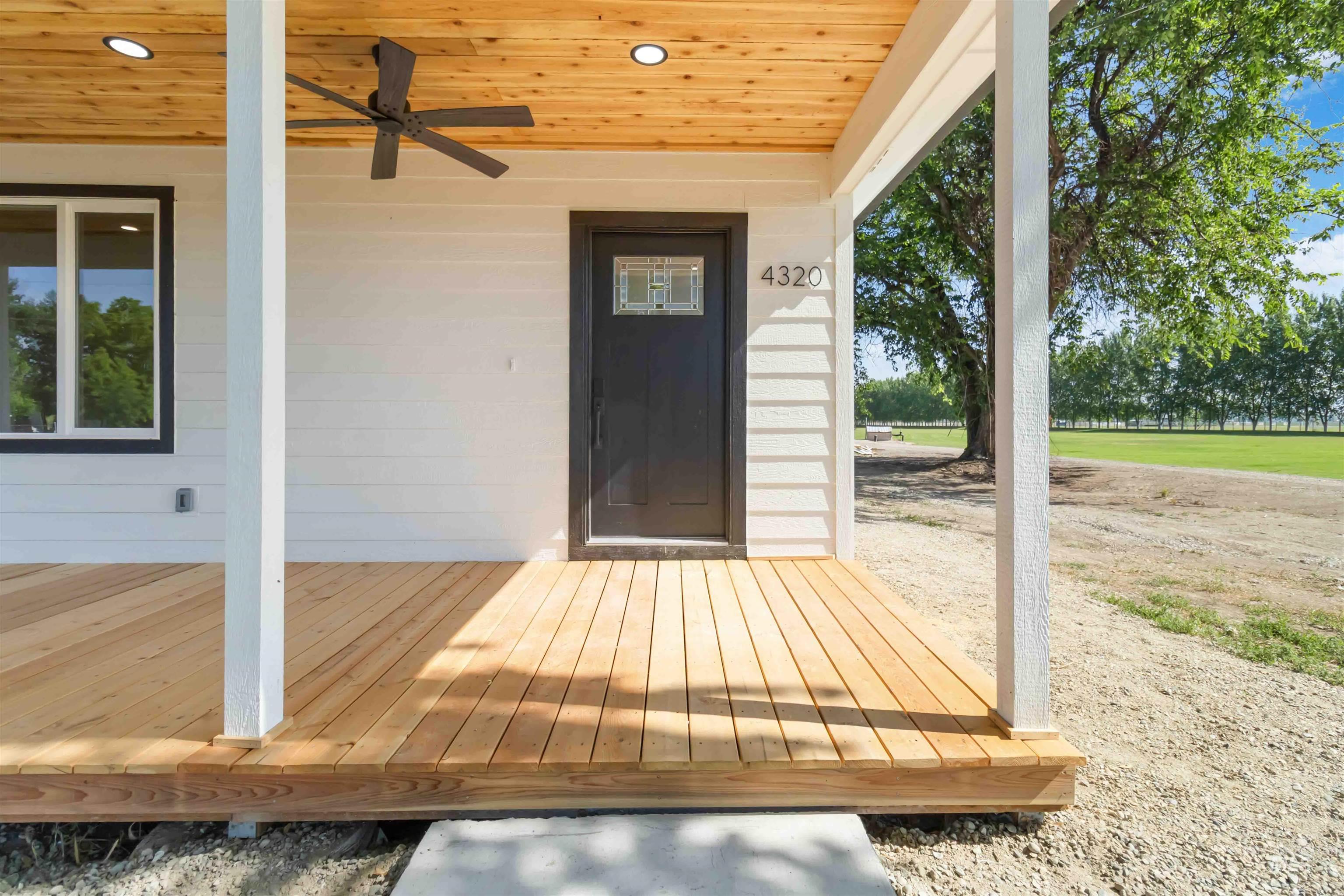 4320 SW 2nd Ave, New Plymouth, Idaho 83655, 4 Bedrooms, 2.5 Bathrooms, Residential For Sale, Price $495,000, 98946310