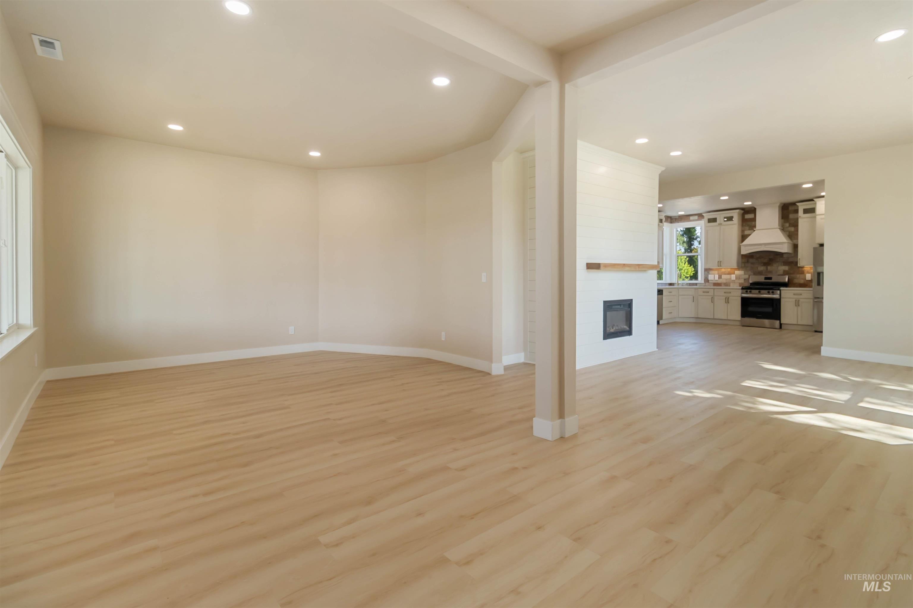 4320 SW 2nd Ave, New Plymouth, Idaho 83655, 4 Bedrooms, 2.5 Bathrooms, Residential For Sale, Price $495,000, 98946310