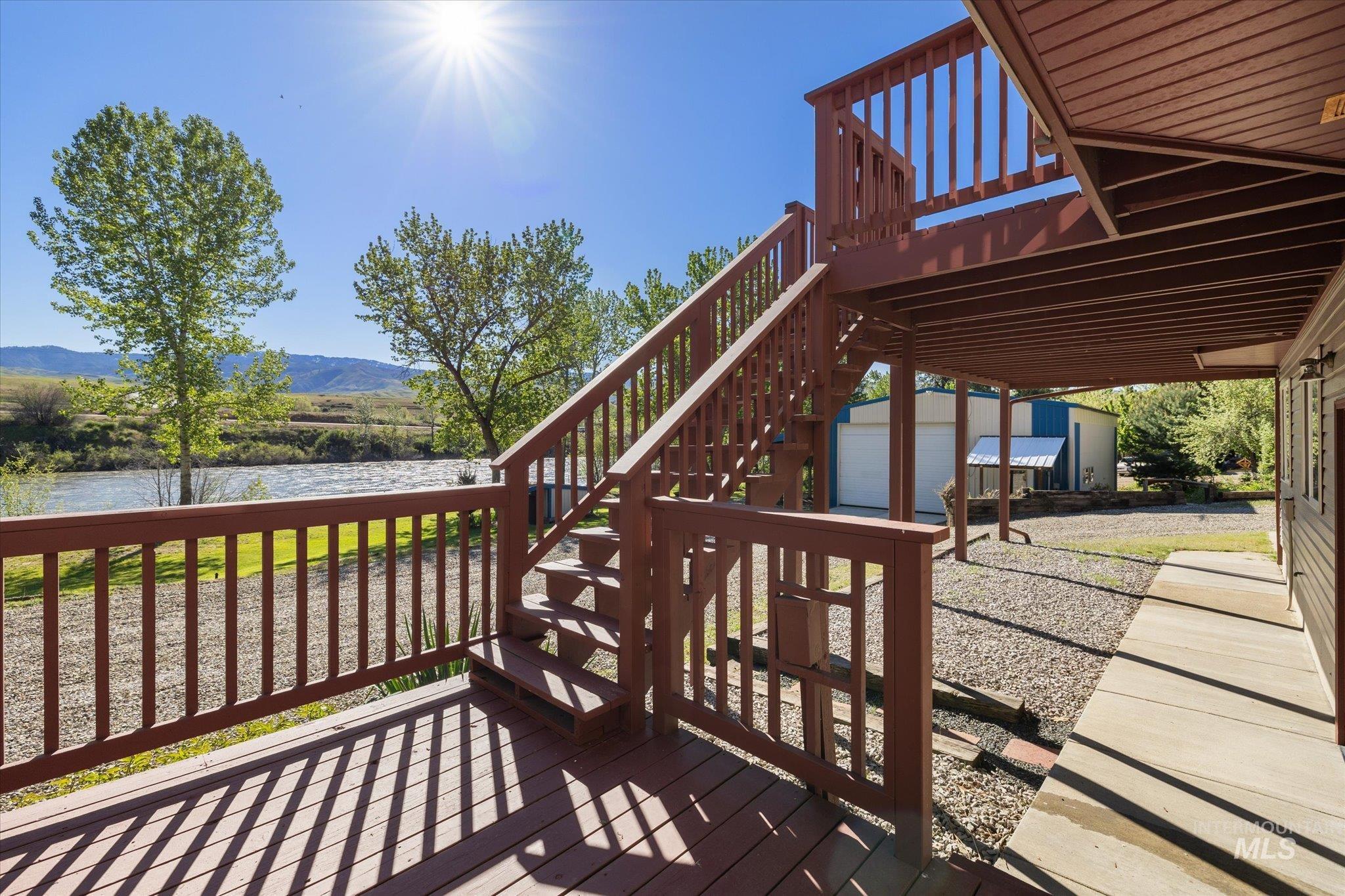 21 Gardena Lane, Horseshoe Bend, Idaho 83629, 3 Bedrooms, 3 Bathrooms, Residential For Sale, Price $865,000, 98946317