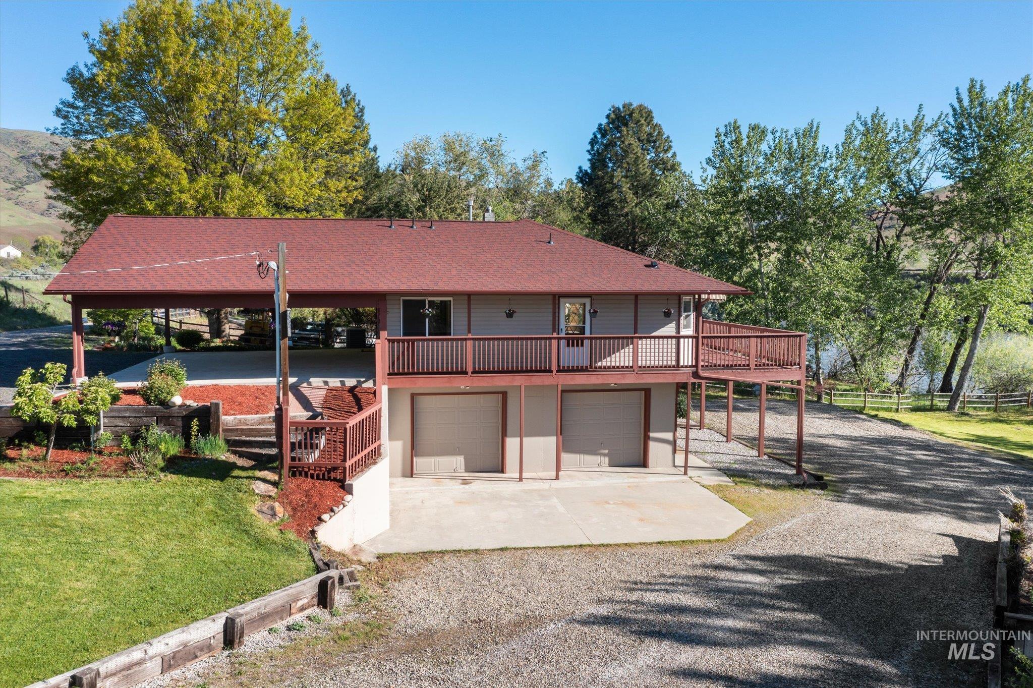 21 Gardena Lane, Horseshoe Bend, Idaho 83629, 3 Bedrooms, 3 Bathrooms, Residential For Sale, Price $865,000, 98946317