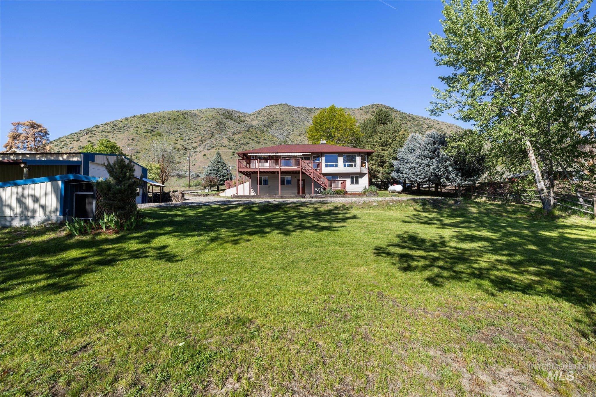 21 Gardena Lane, Horseshoe Bend, Idaho 83629, 3 Bedrooms, 3 Bathrooms, Residential For Sale, Price $865,000, 98946317