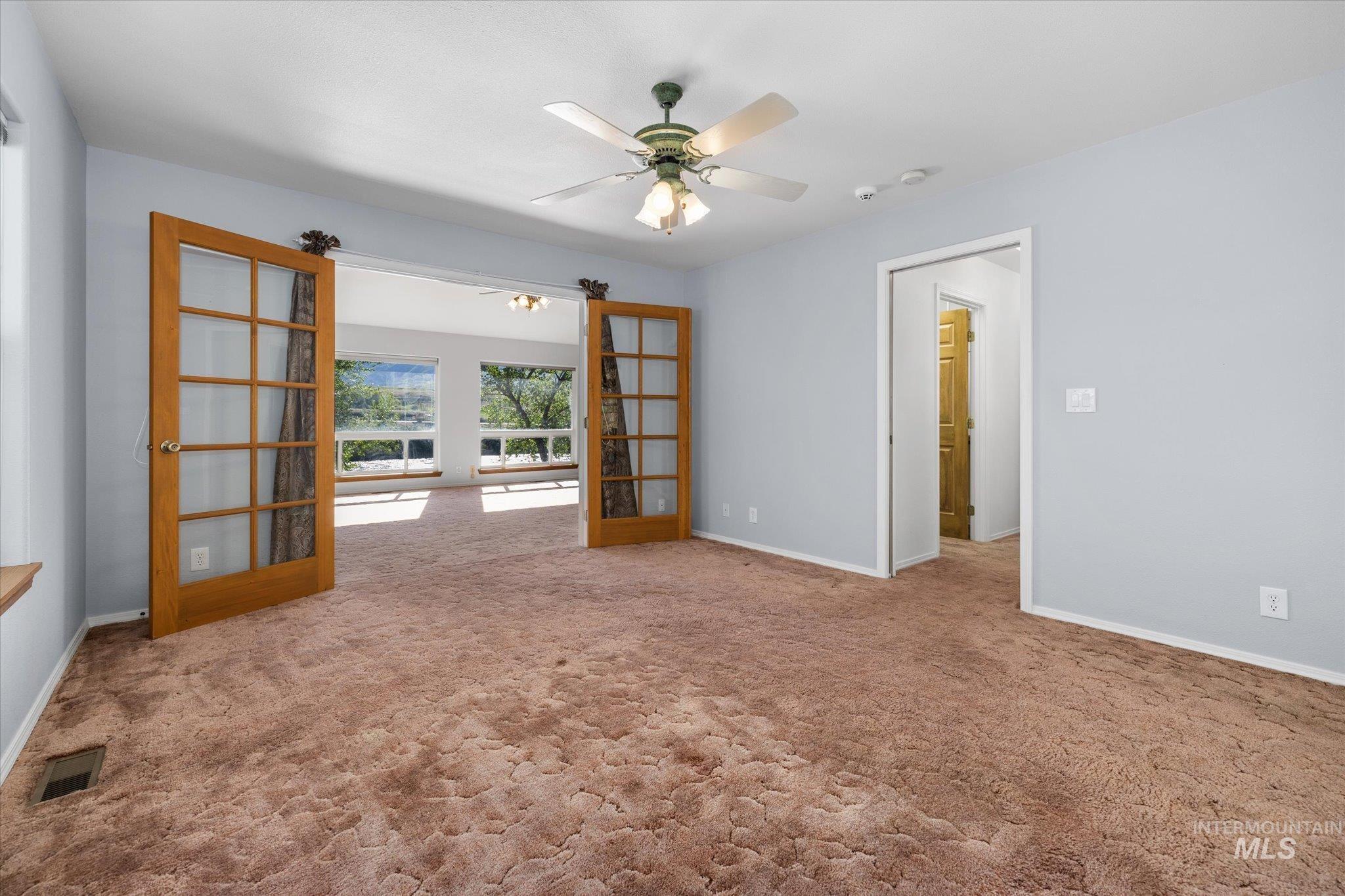 21 Gardena Lane, Horseshoe Bend, Idaho 83629, 3 Bedrooms, 3 Bathrooms, Residential For Sale, Price $865,000, 98946317