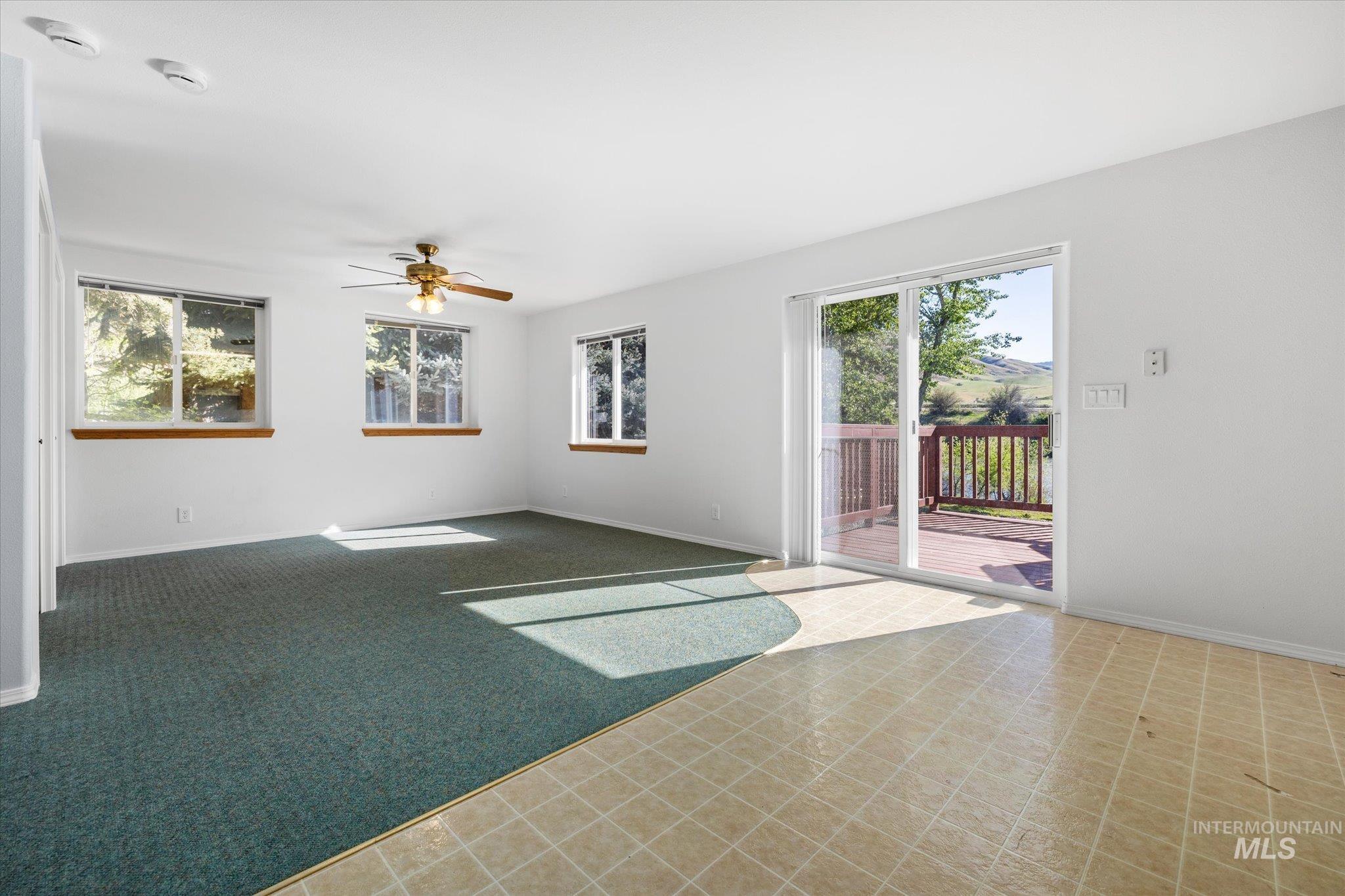 21 Gardena Lane, Horseshoe Bend, Idaho 83629, 3 Bedrooms, 3 Bathrooms, Residential For Sale, Price $865,000, 98946317