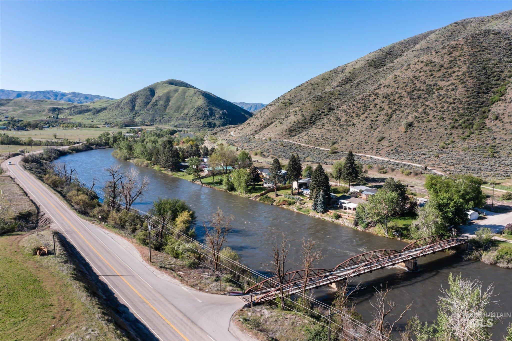 21 Gardena Lane, Horseshoe Bend, Idaho 83629, 3 Bedrooms, 3 Bathrooms, Residential For Sale, Price $865,000, 98946317